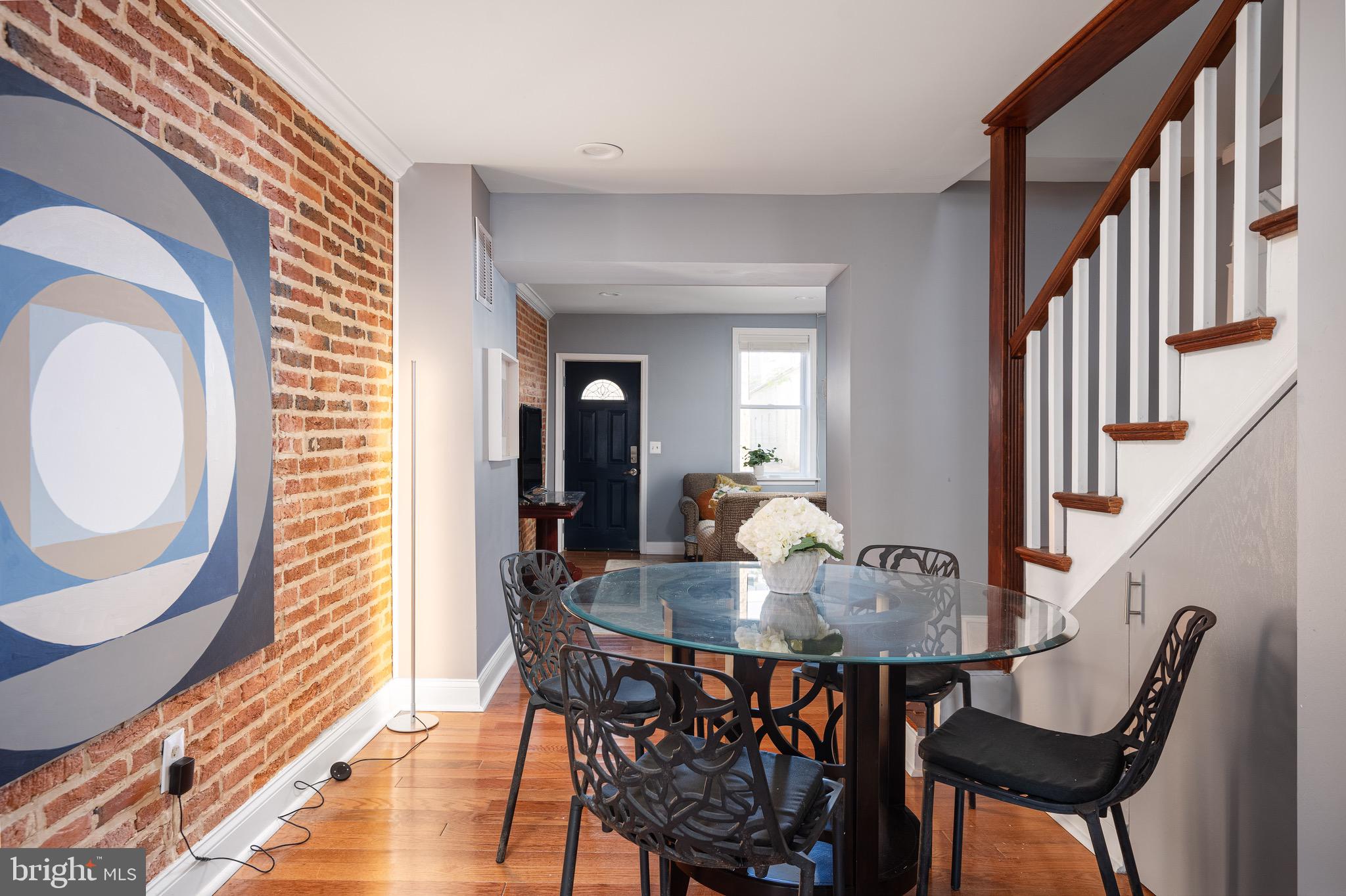 LITTLE ITALY - Residential Lease