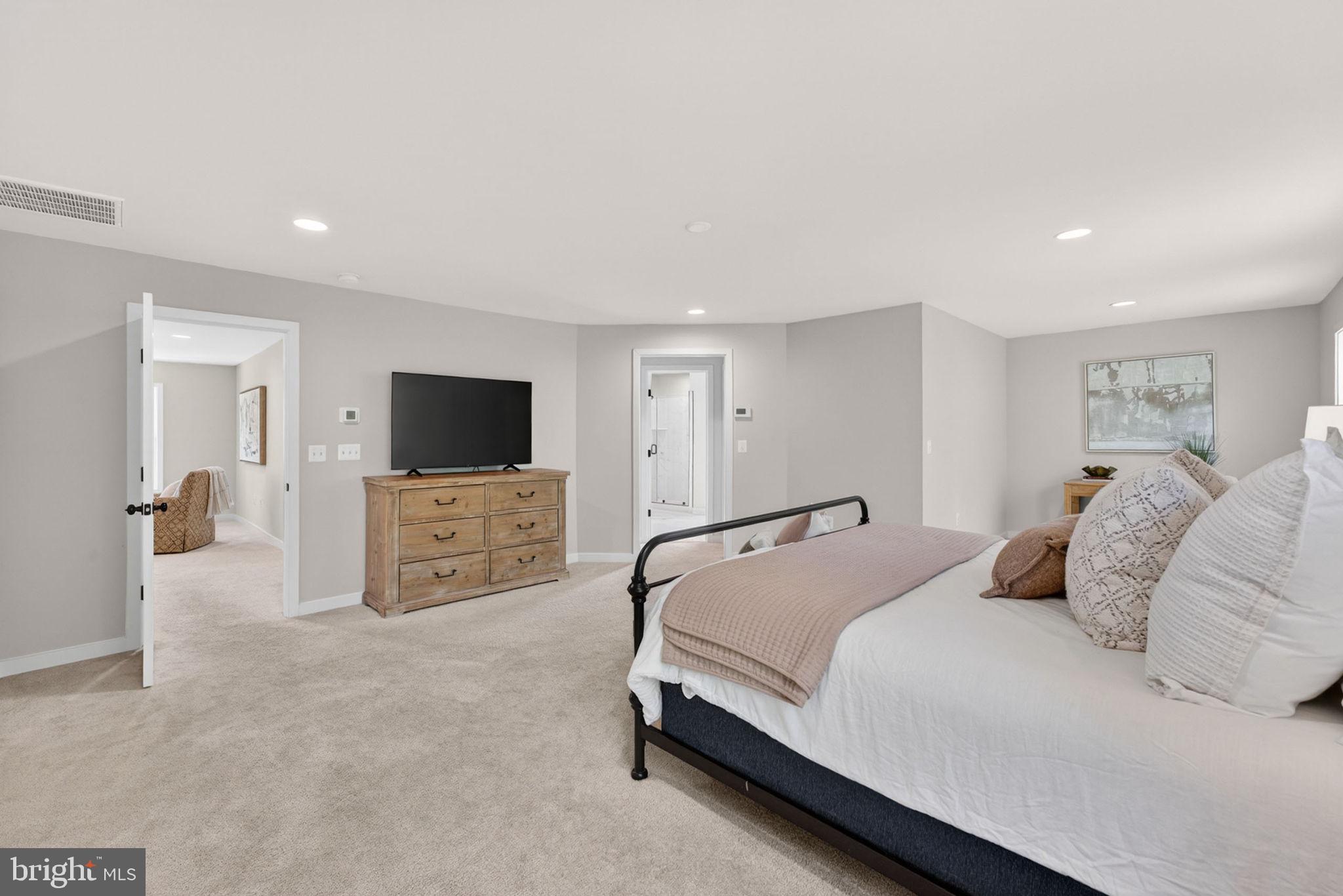 THE RESERVE AT FALLEN OAKS - Residential