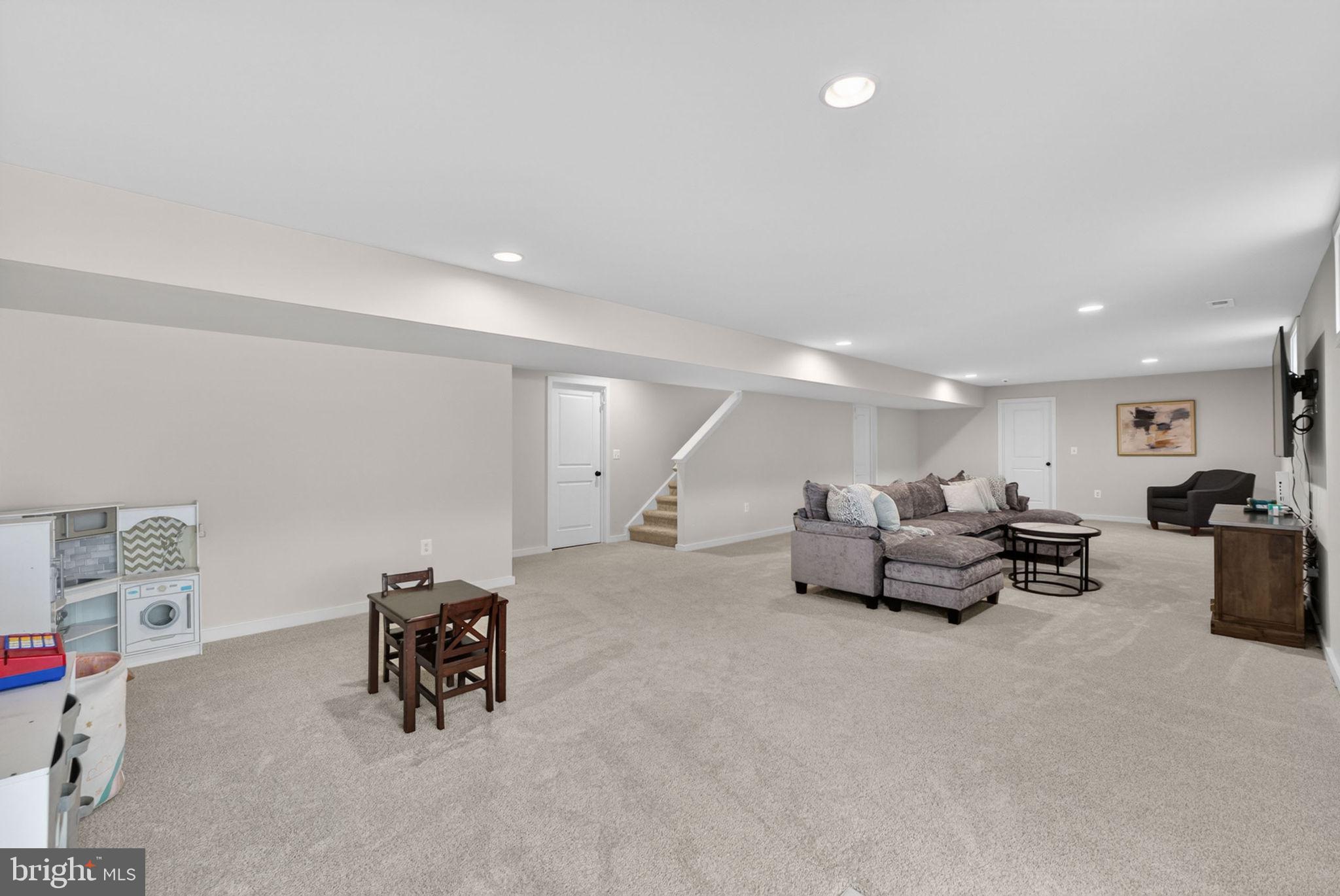 THE RESERVE AT FALLEN OAKS - Residential