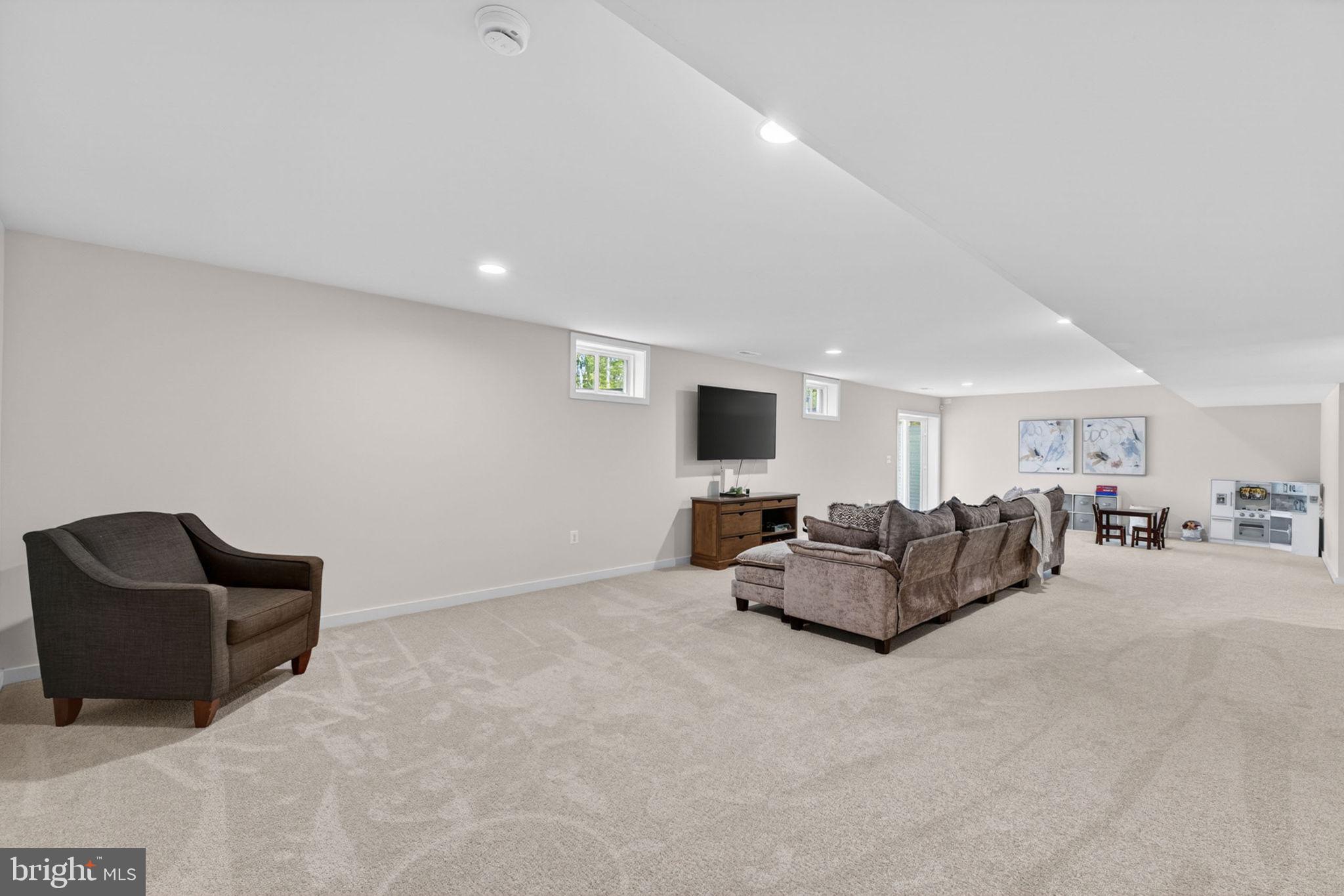 THE RESERVE AT FALLEN OAKS - Residential