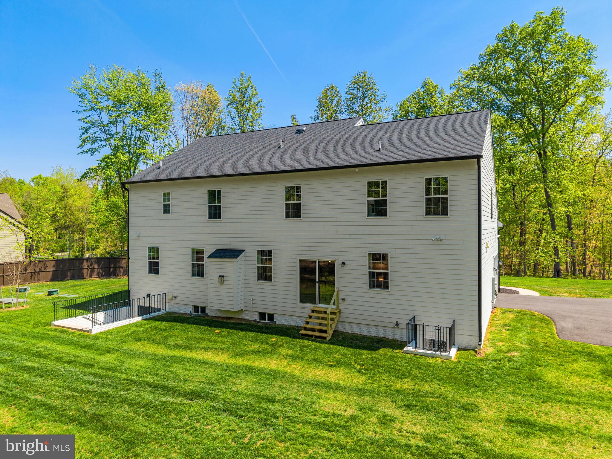 THE RESERVE AT FALLEN OAKS - Residential