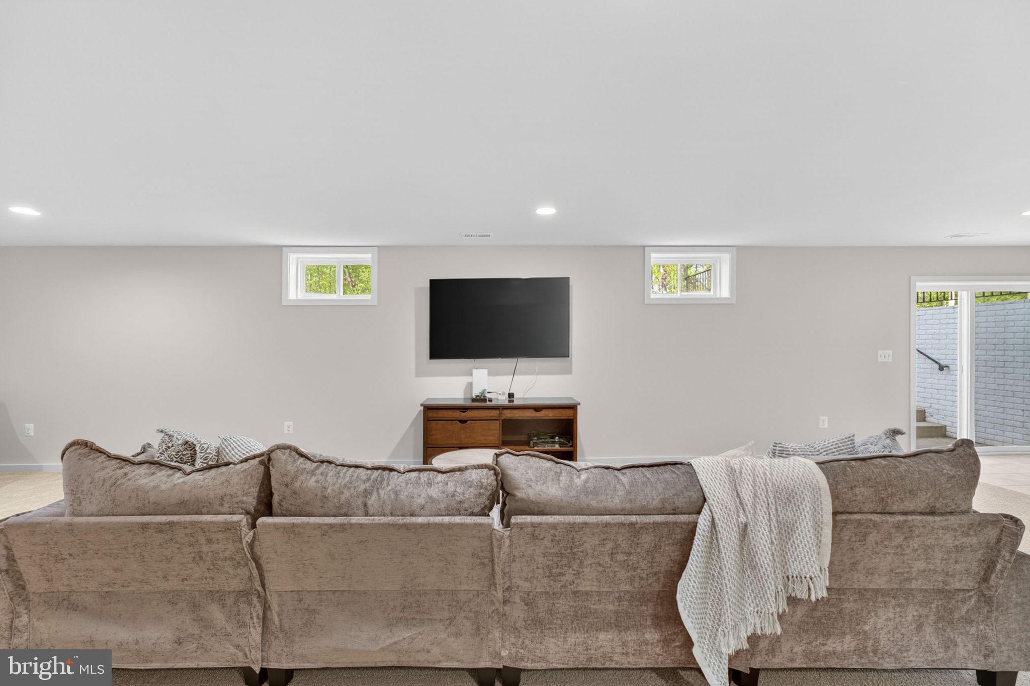 THE RESERVE AT FALLEN OAKS - Residential