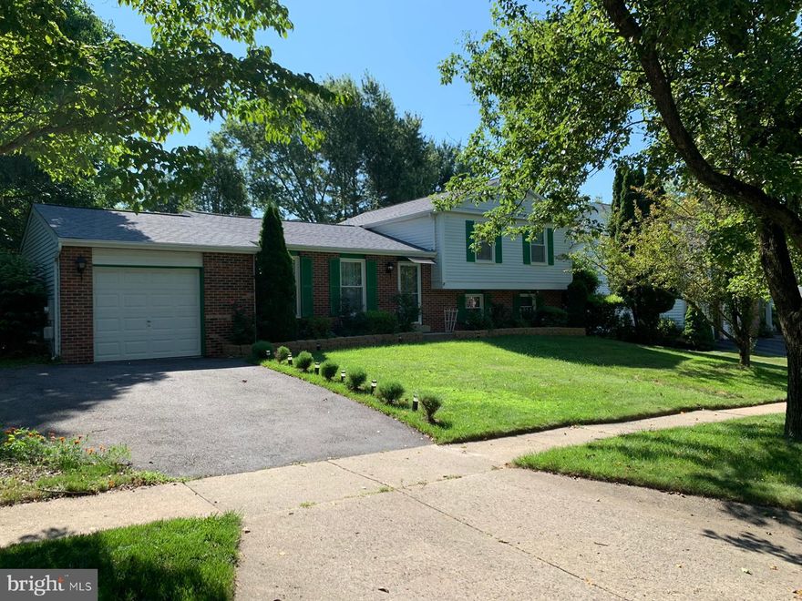 House upgraded  4 bedroom, 3 full bath, 4-level split. 
Property will be available for showings next weekend or after. 
Property shows very well, more pictures coming soon.