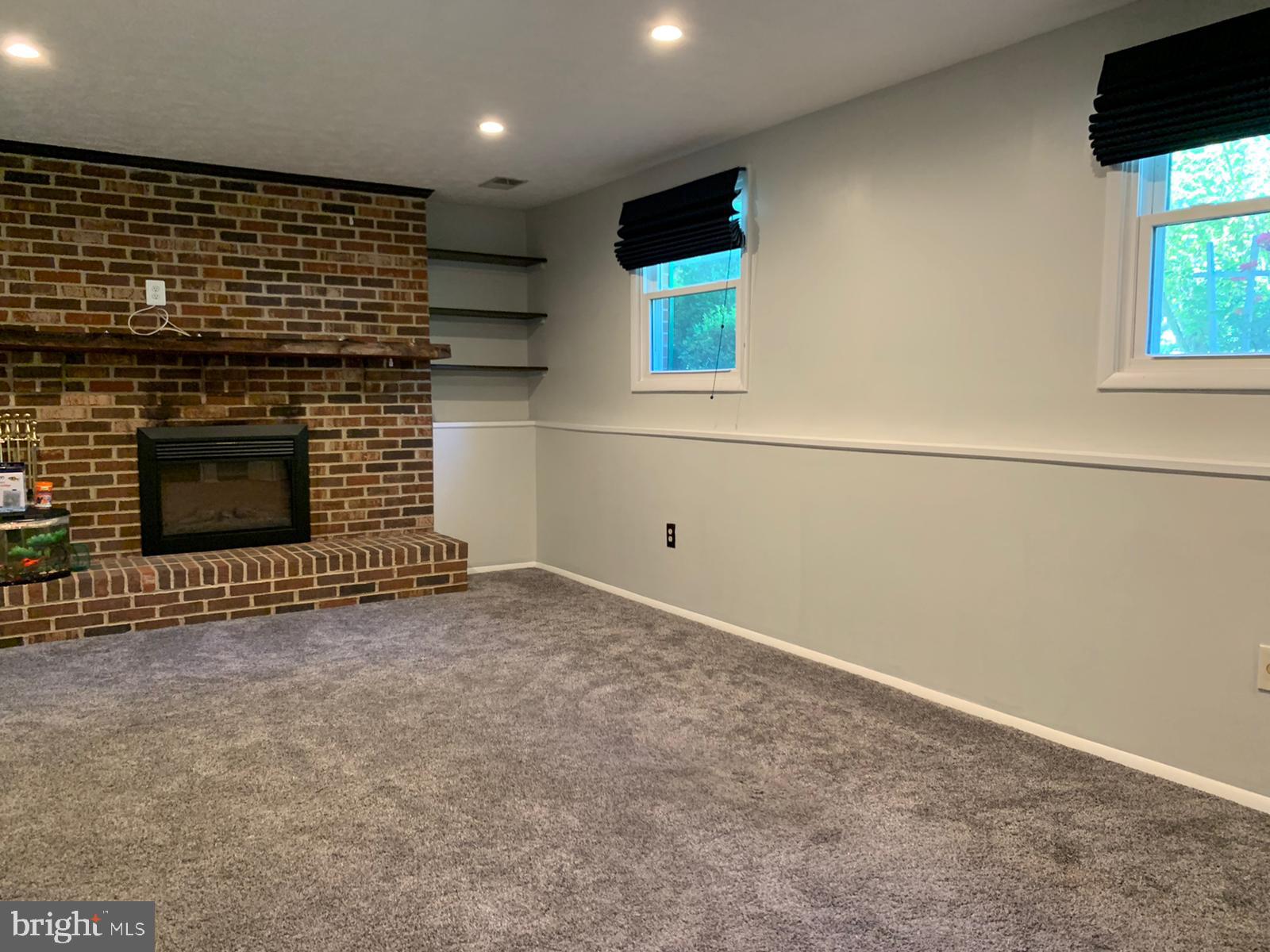 WATKINS MEADOWS - Residential Lease