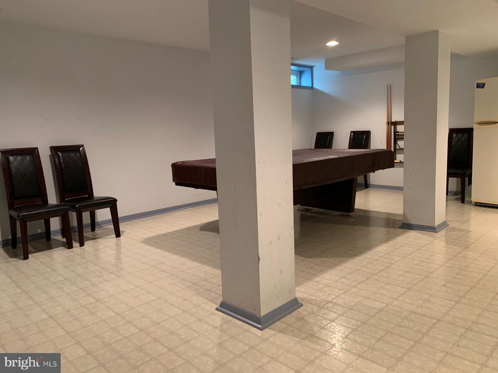 WATKINS MEADOWS - Residential Lease