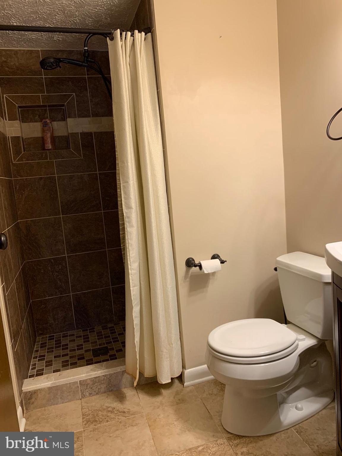 WATKINS MEADOWS - Residential Lease