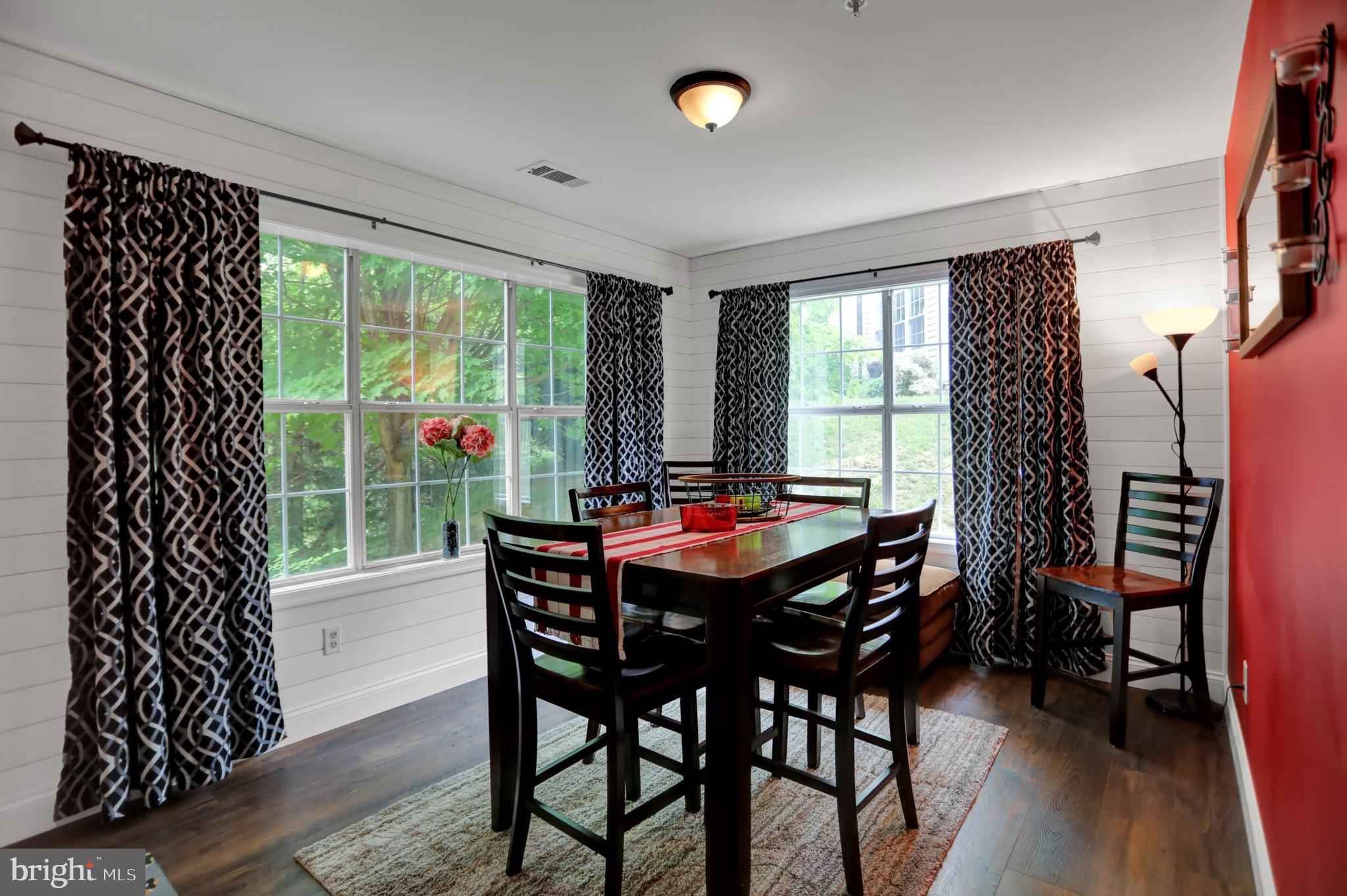 ENGLISH COUNTRY MANOR - Residential