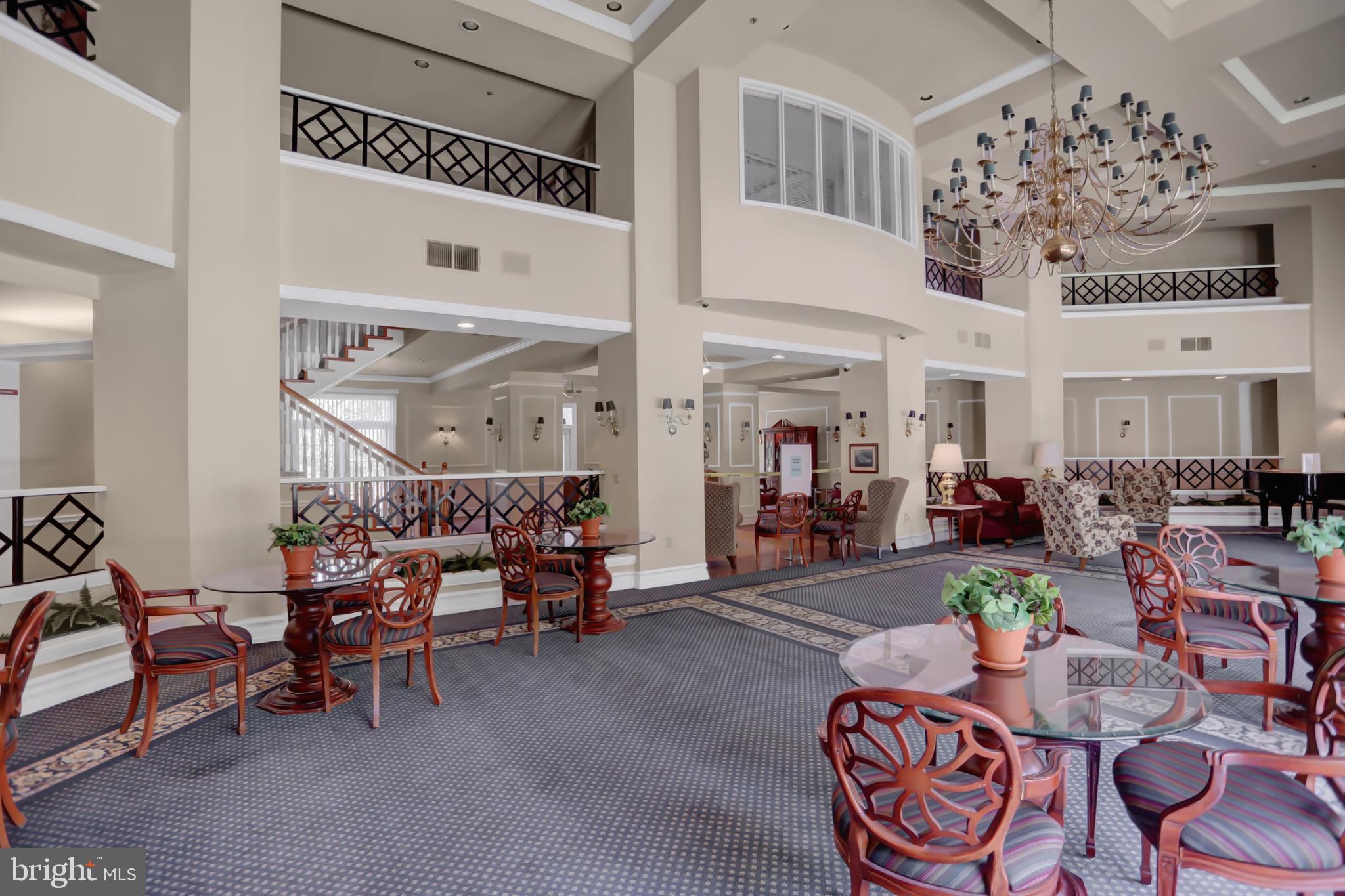 ENGLISH COUNTRY MANOR - Residential