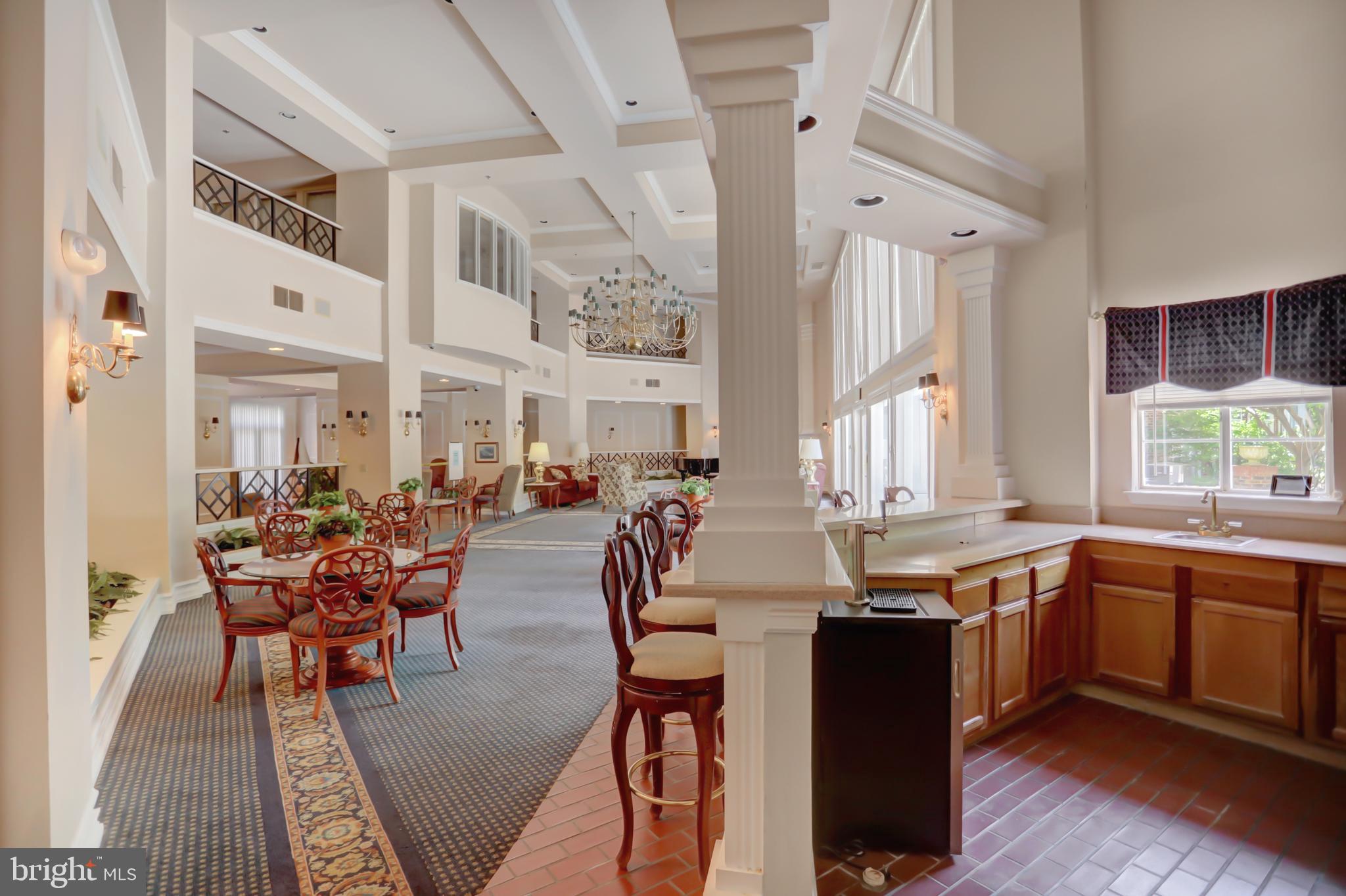 ENGLISH COUNTRY MANOR - Residential