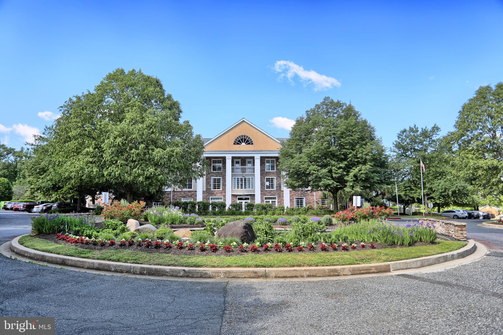 ENGLISH COUNTRY MANOR - Residential