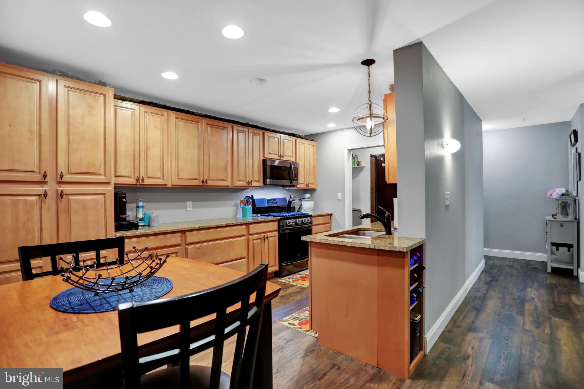 ENGLISH COUNTRY MANOR - Residential