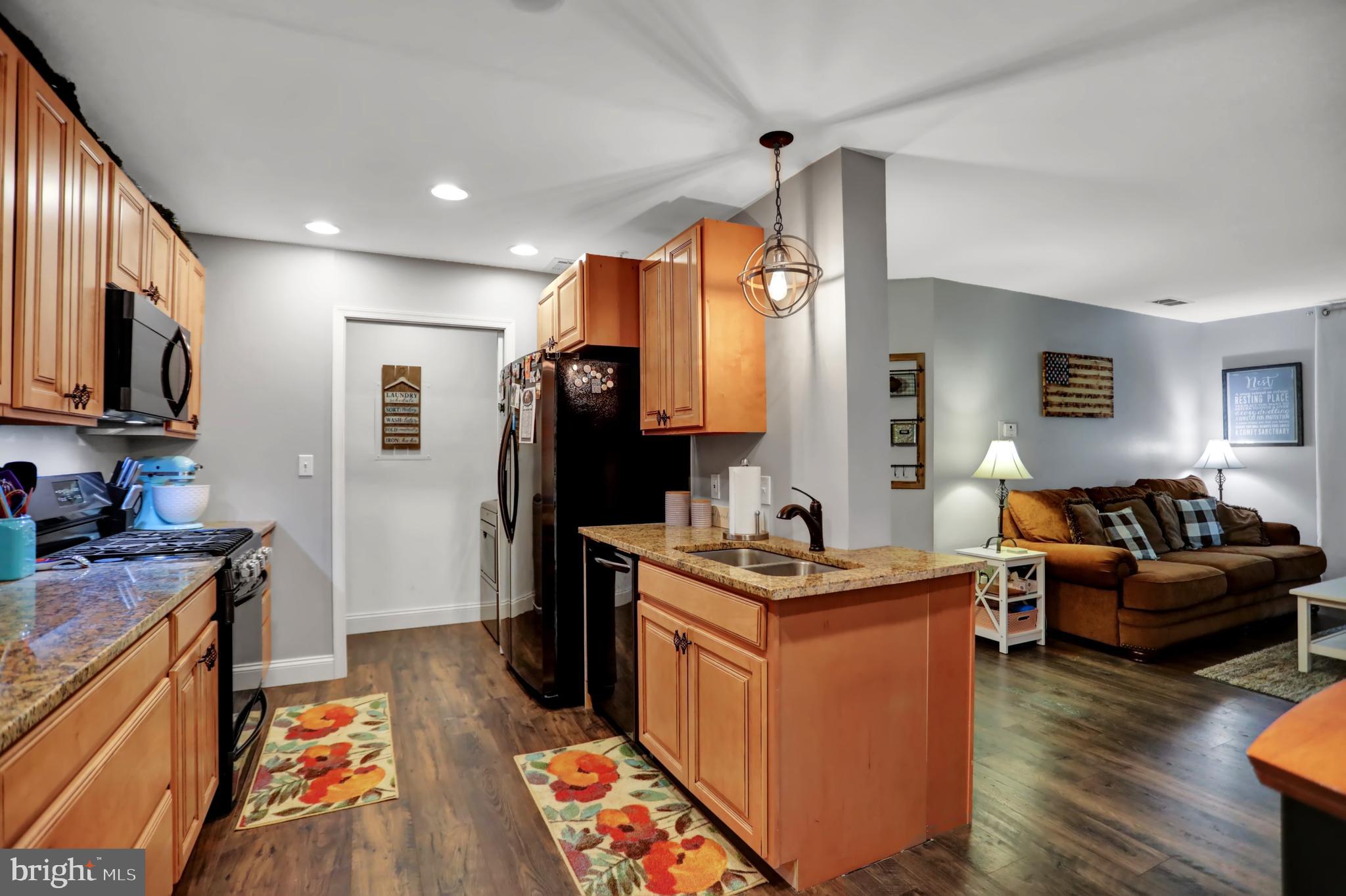 ENGLISH COUNTRY MANOR - Residential