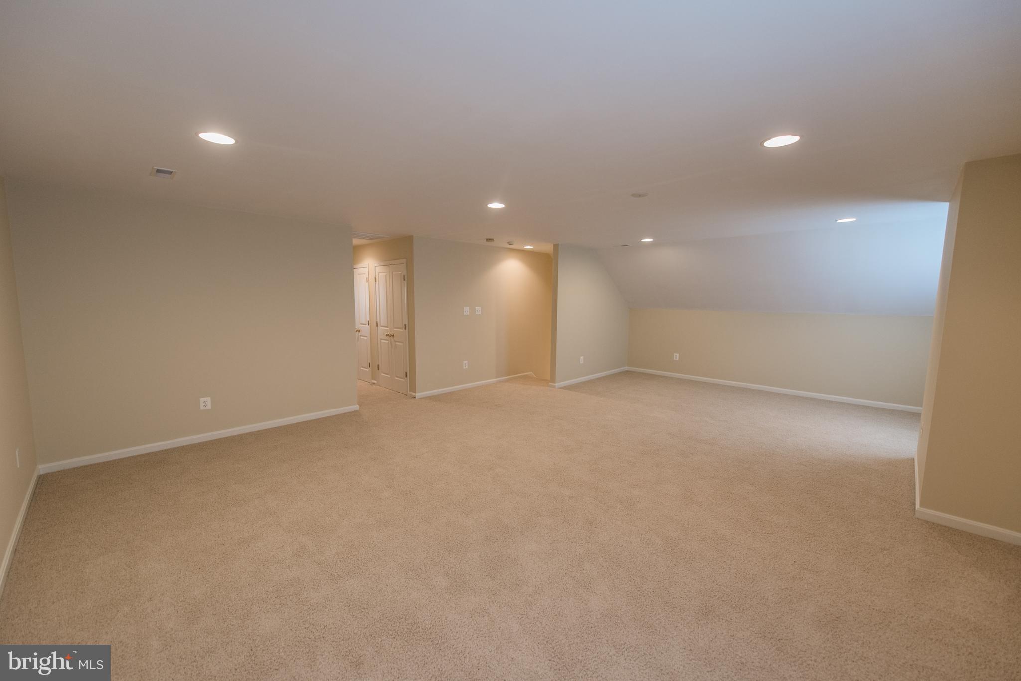 THE LAKES AT MARTINSBURG - Residential