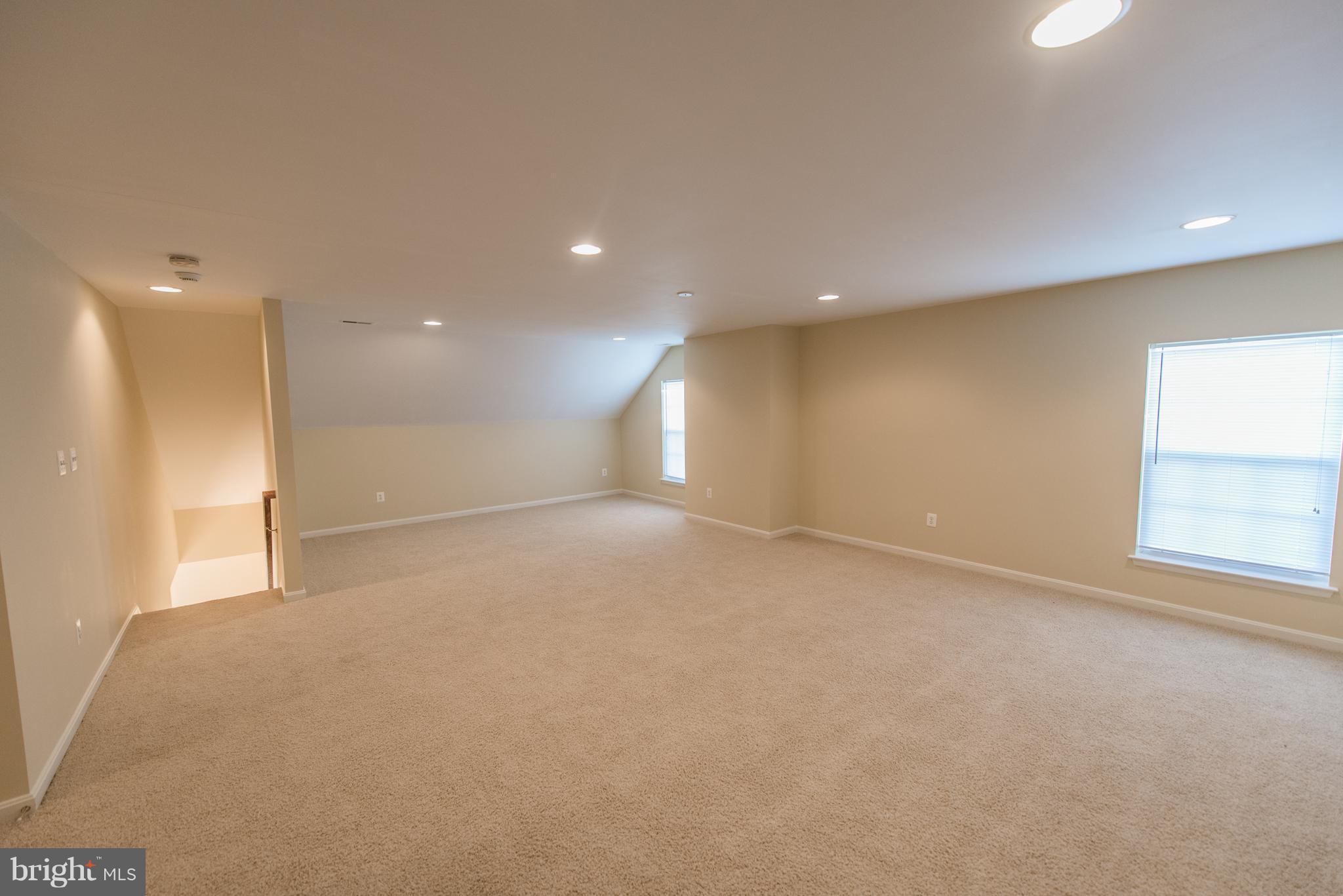 THE LAKES AT MARTINSBURG - Residential