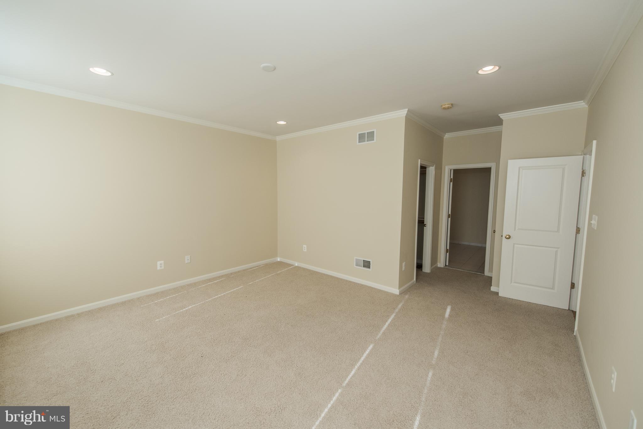 THE LAKES AT MARTINSBURG - Residential