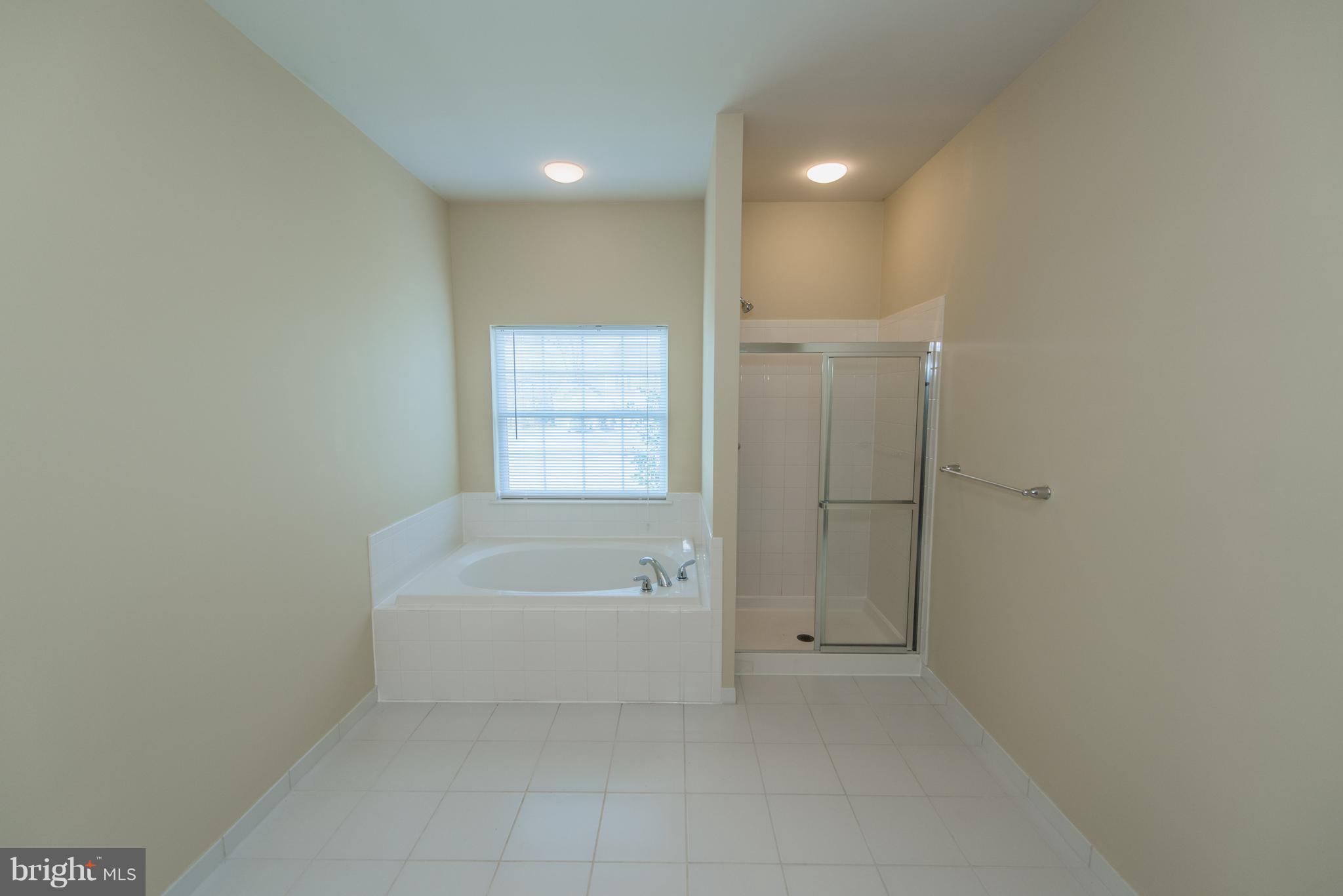 THE LAKES AT MARTINSBURG - Residential