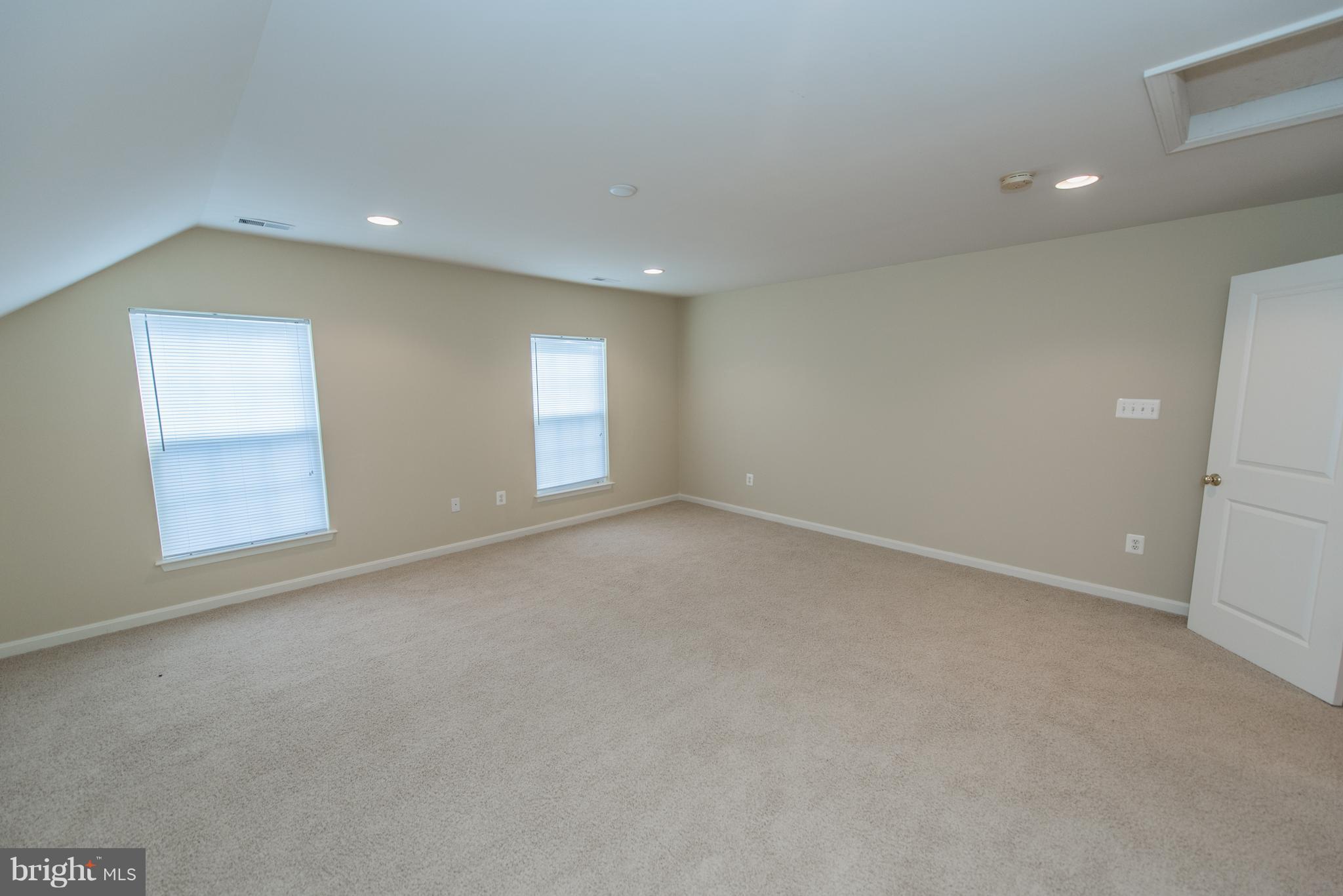 THE LAKES AT MARTINSBURG - Residential