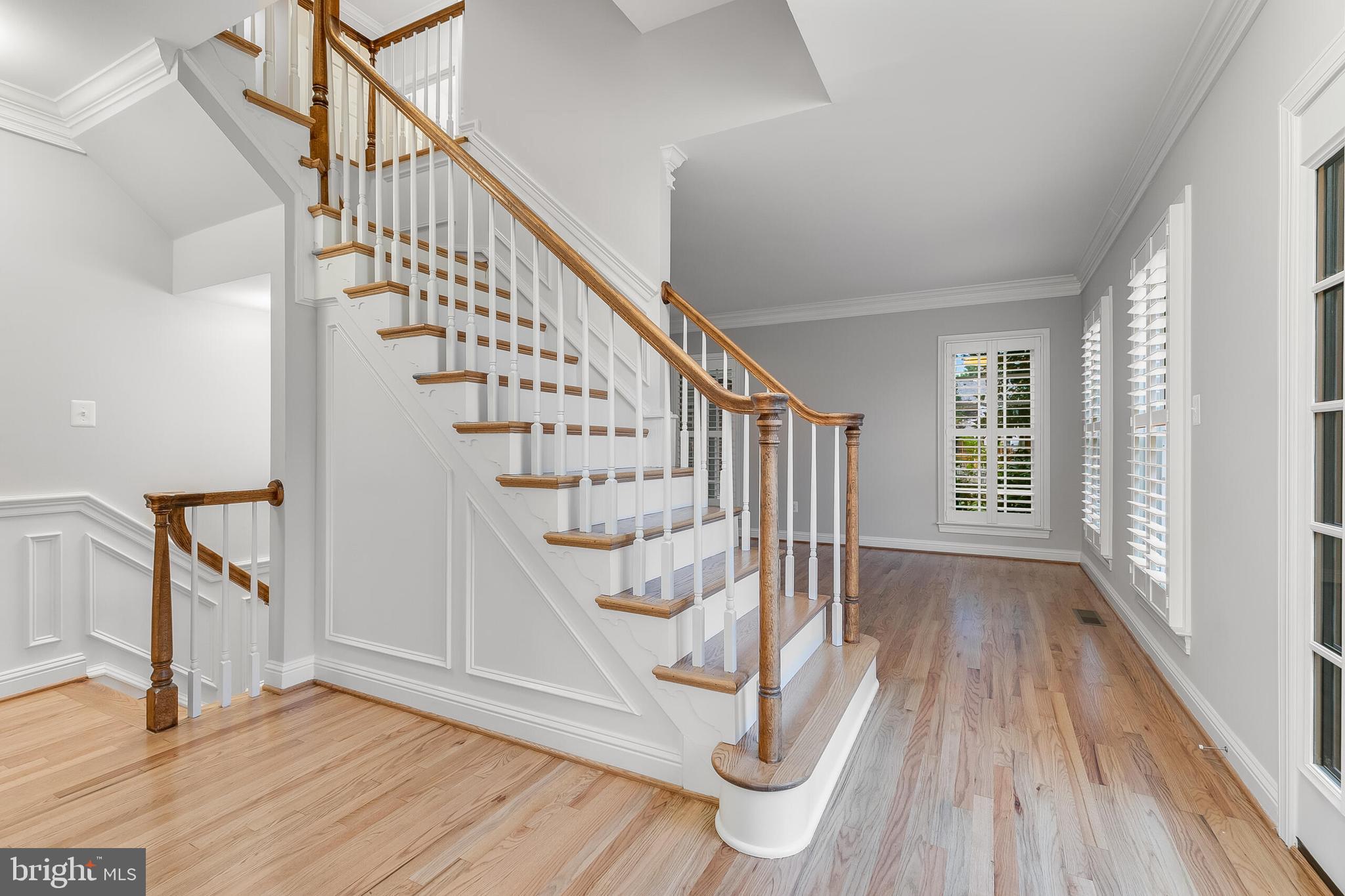 611 CATESBY COURT SW