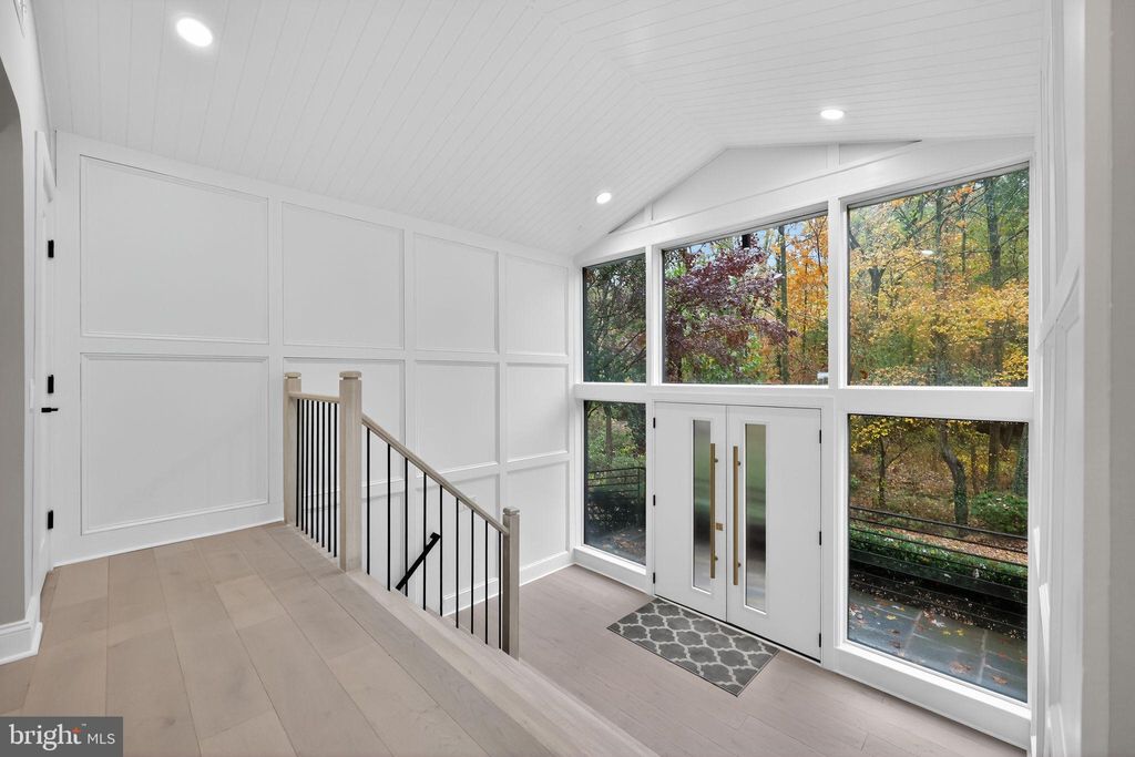 Photo of 117 W Possum Hollow Road, WALLINGFORD, PA 19086 (MLS # PADE2103038)