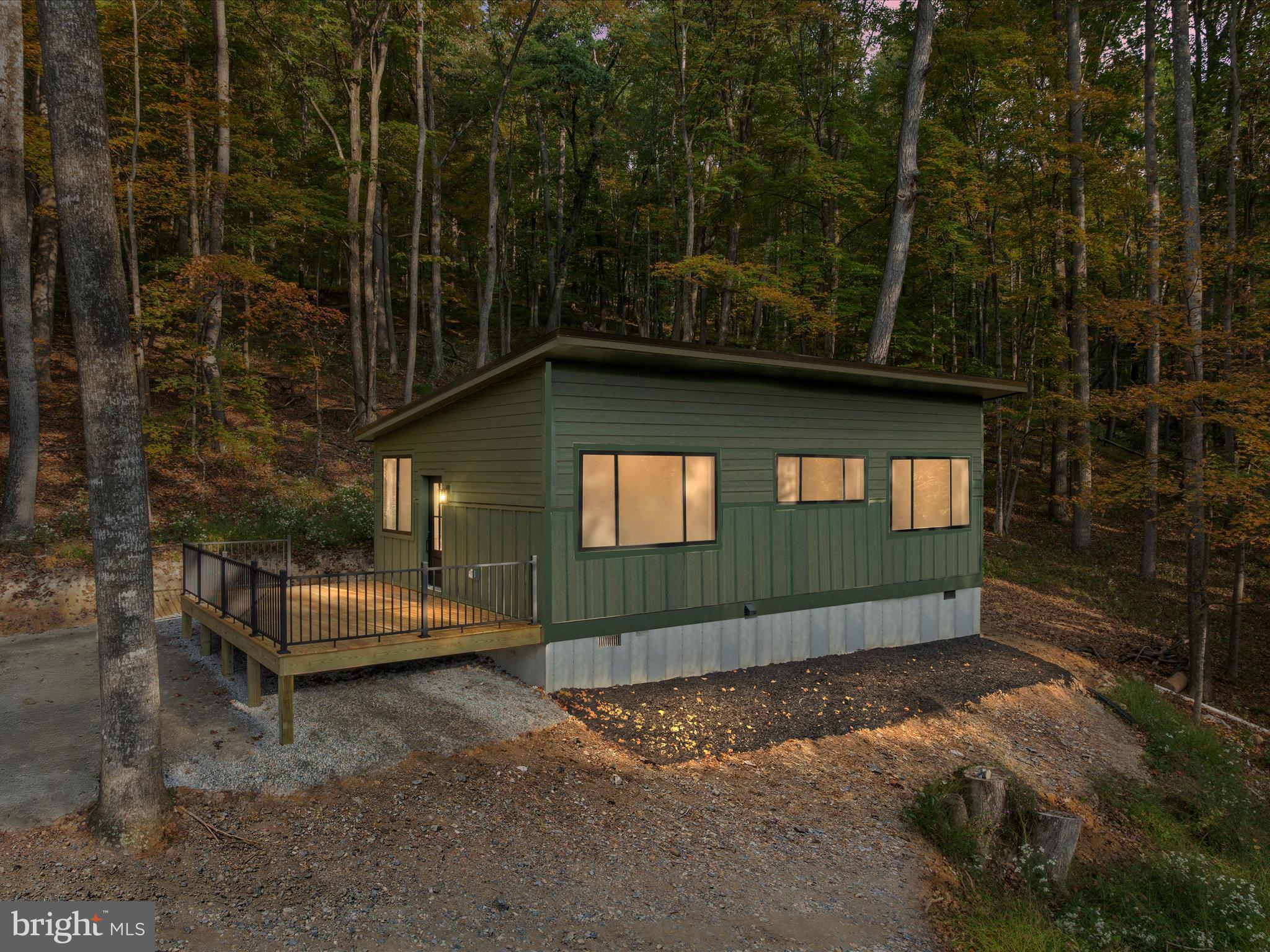 715 TIMBERLINE DRIVE