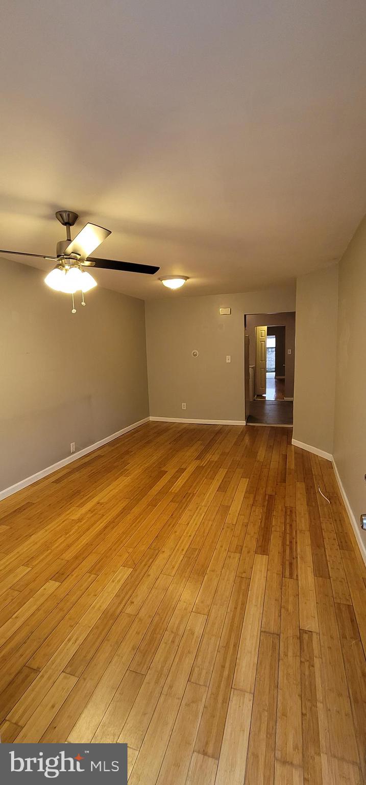 QUEEN VILLAGE - Residential Lease