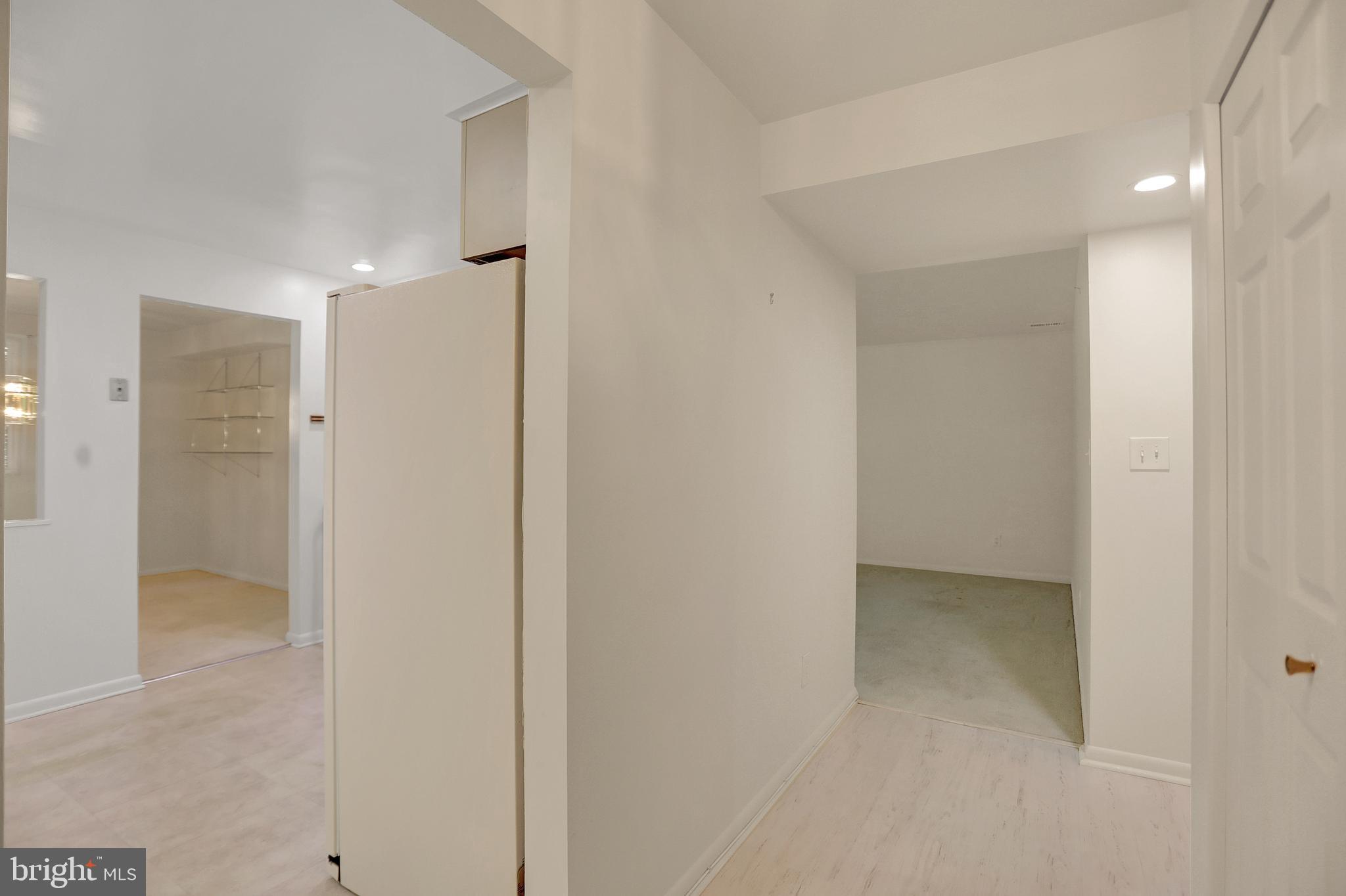 HOLLY HALL - Residential