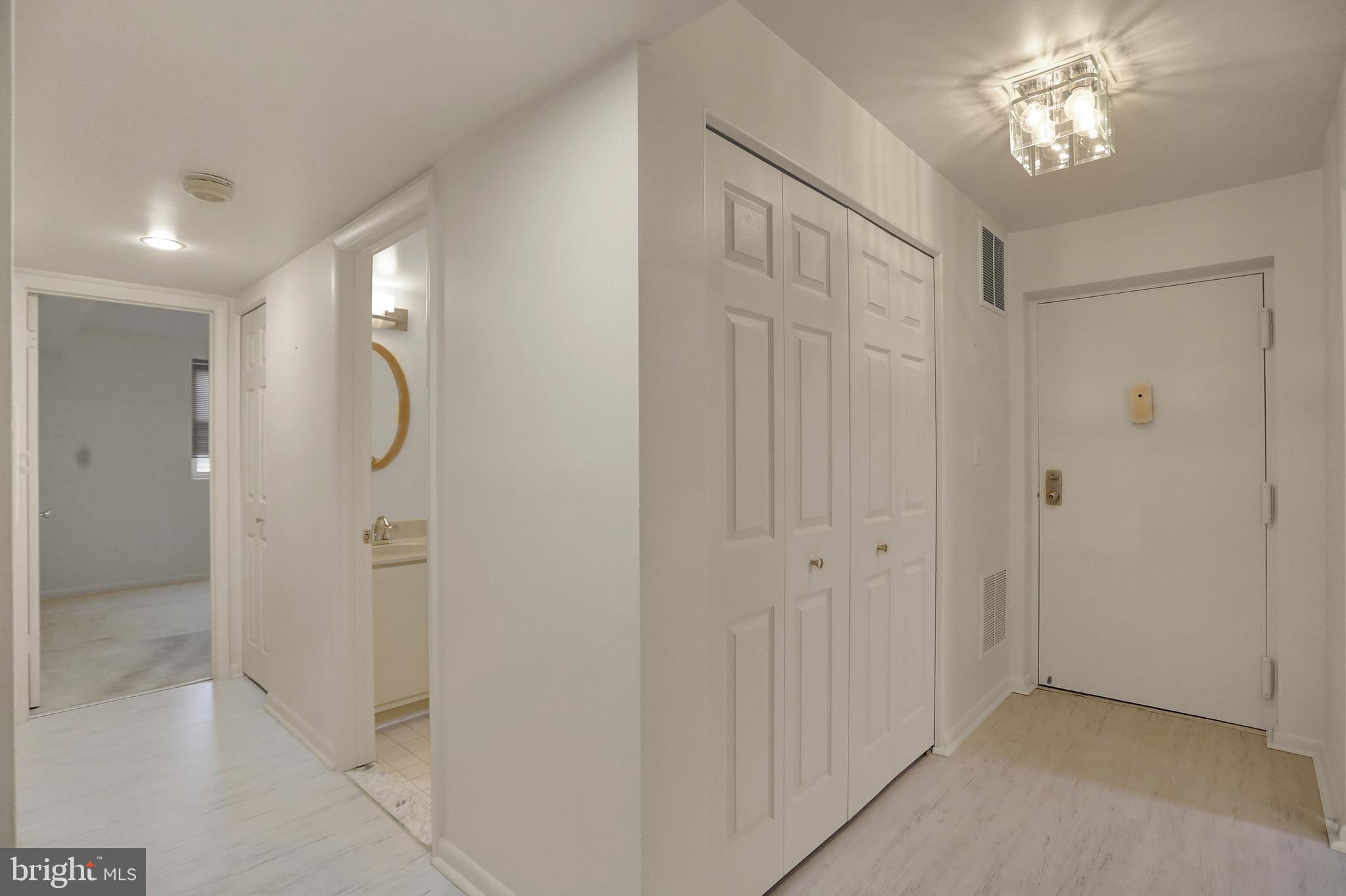 HOLLY HALL - Residential