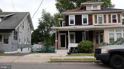 Townhouse For Rent - 255 Hollywood Drive<br/> HAMILTON, NJ 08609