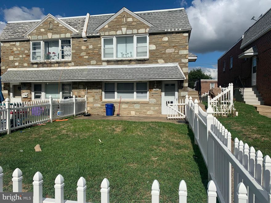 This updated 1st floor 2 bedroom 1 full bathroom apartment has updated paint, new flooring, updated kitchen and bathroom and front yard. This unit is close to shopping, schools, and transportation. Schedule your appointment today!!!