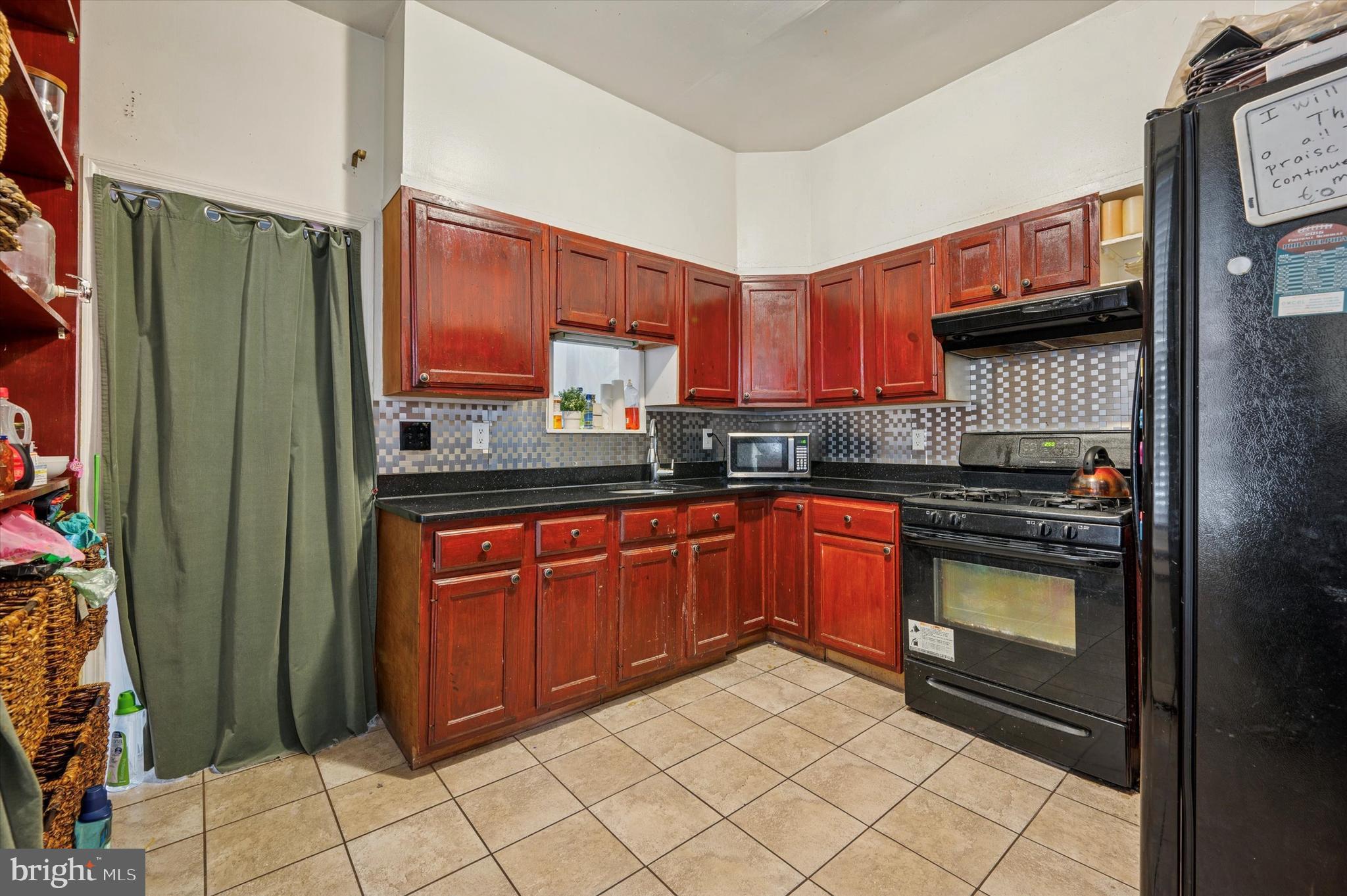 NORTHWOOD - Residential