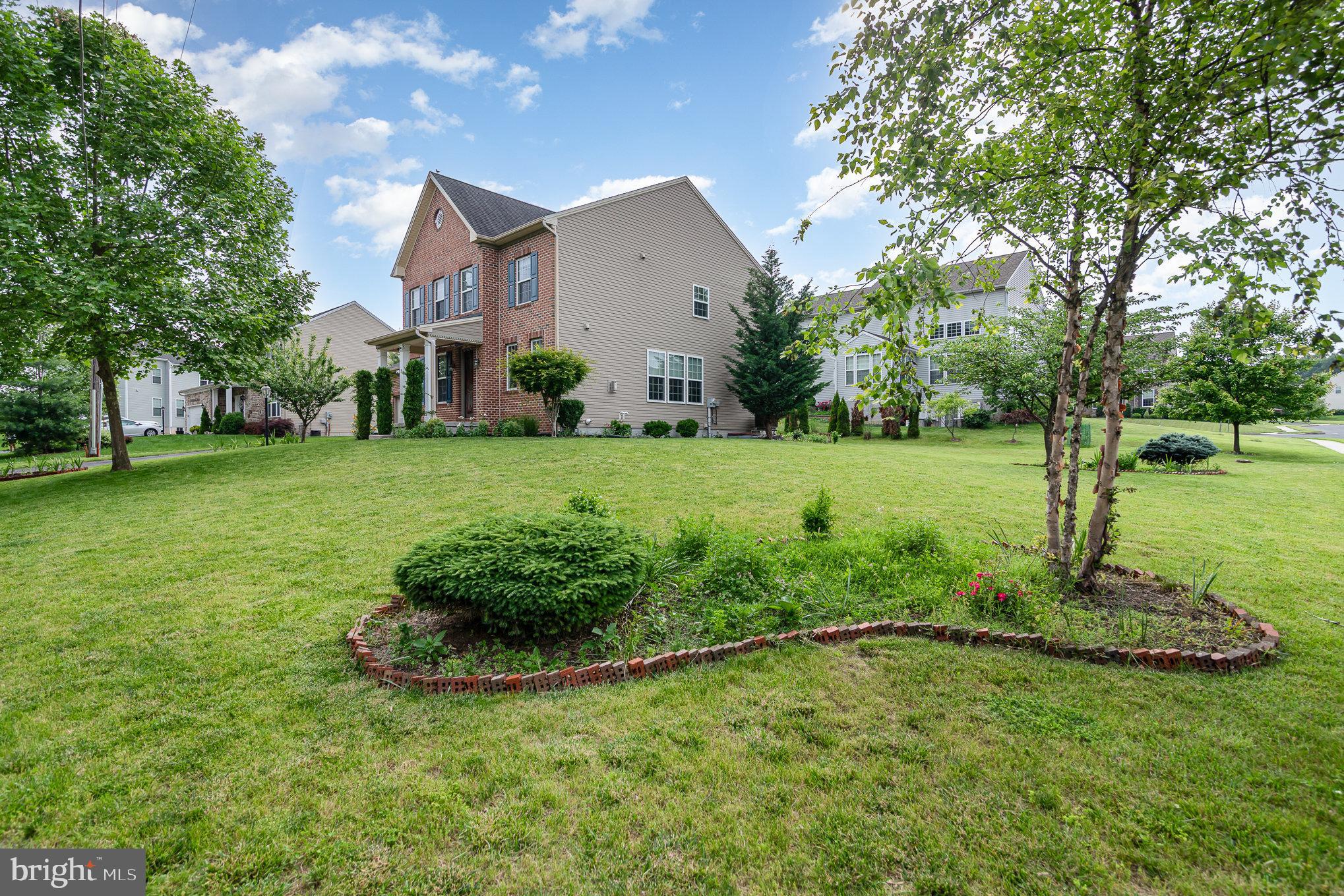 3 BETHPAGE DRIVE
