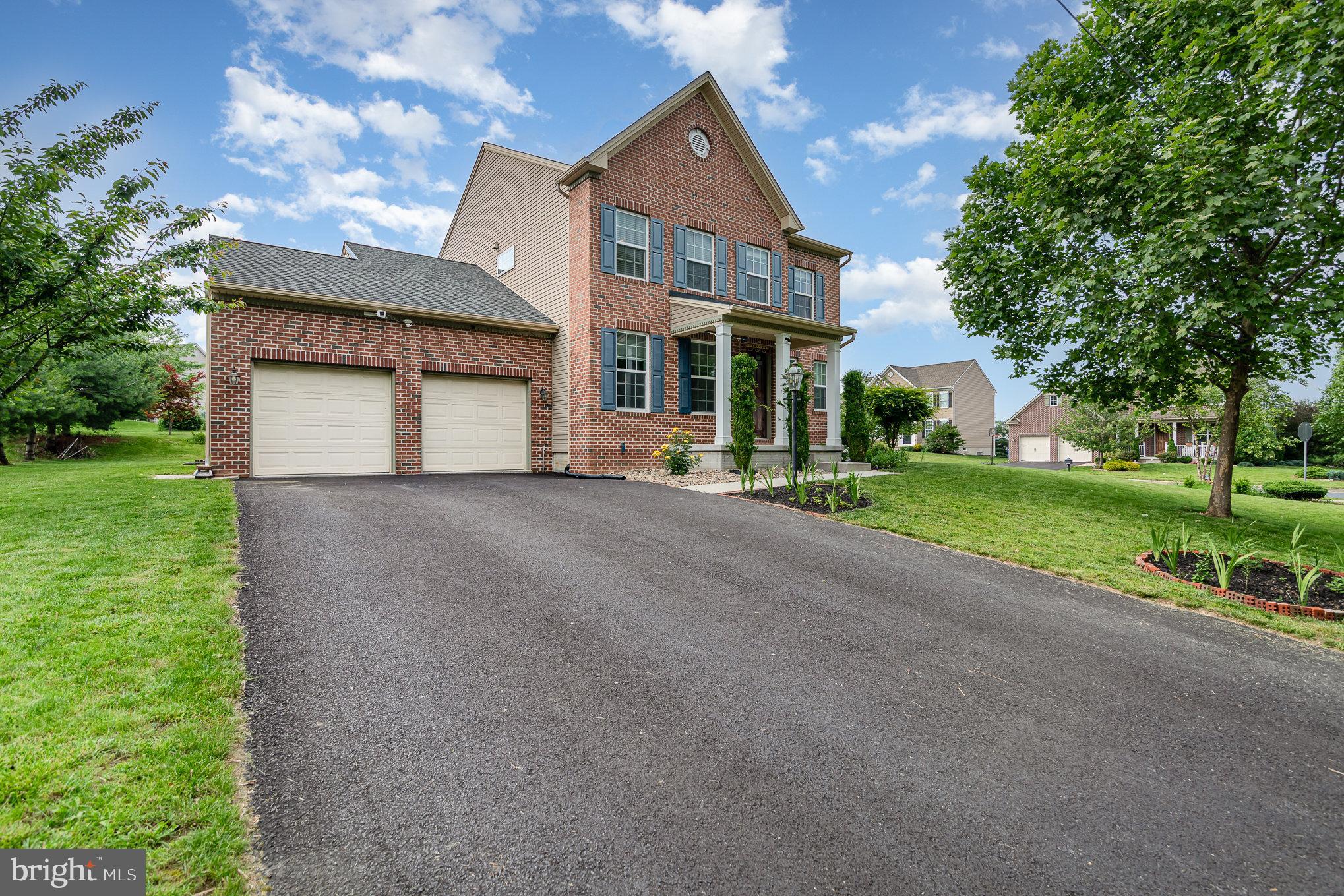3 BETHPAGE DRIVE