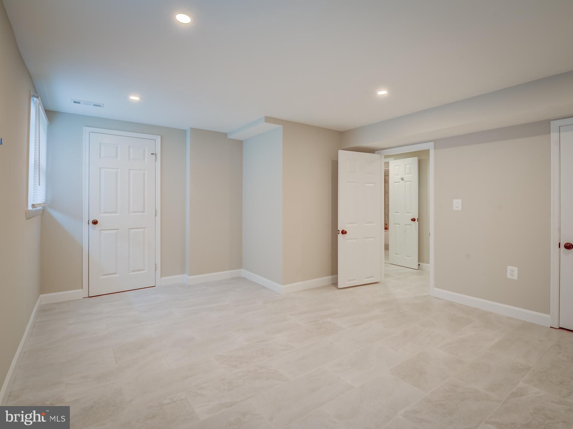 PEPPER MILL VILLAGE - Residential