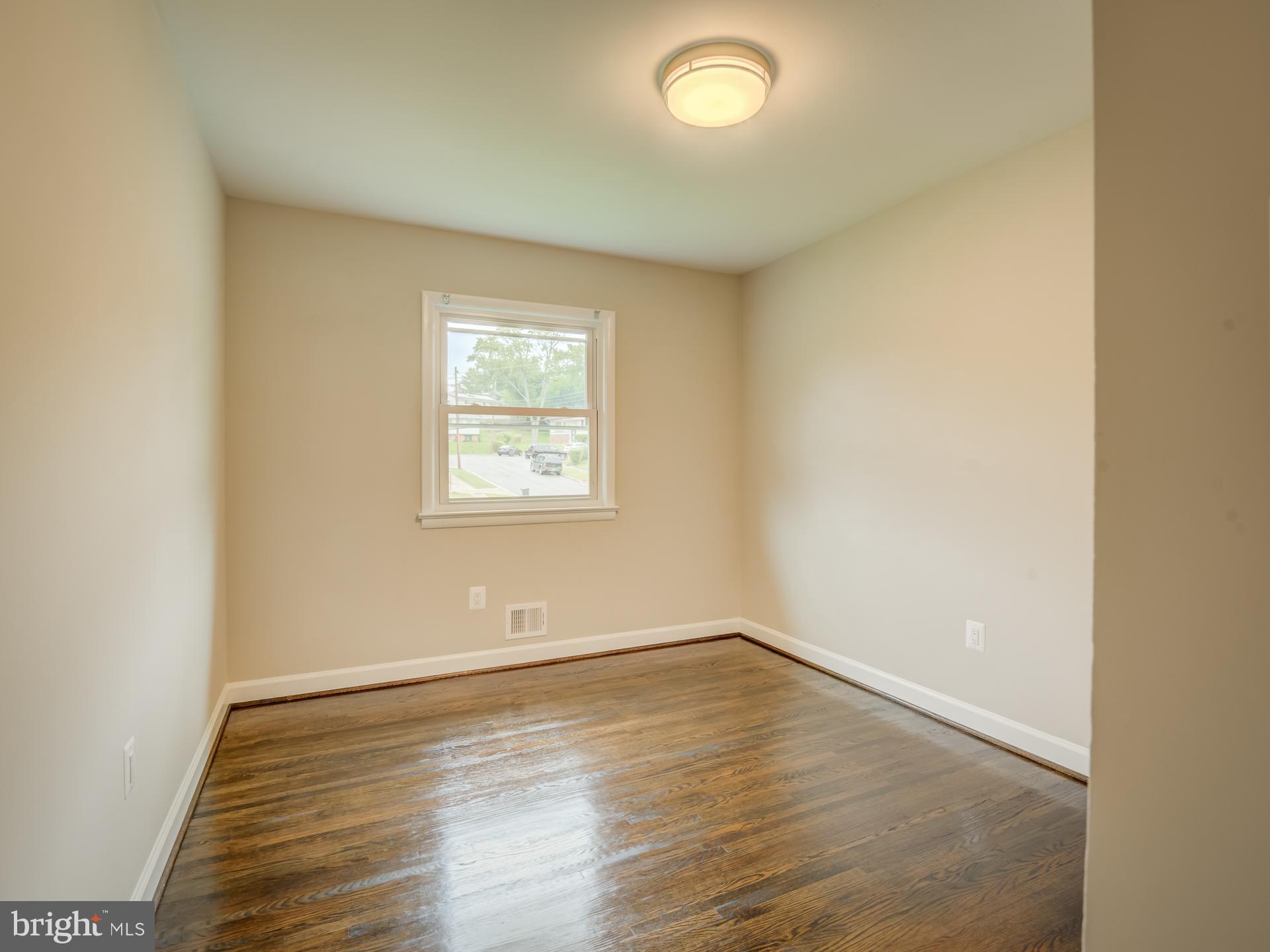 PEPPER MILL VILLAGE - Residential