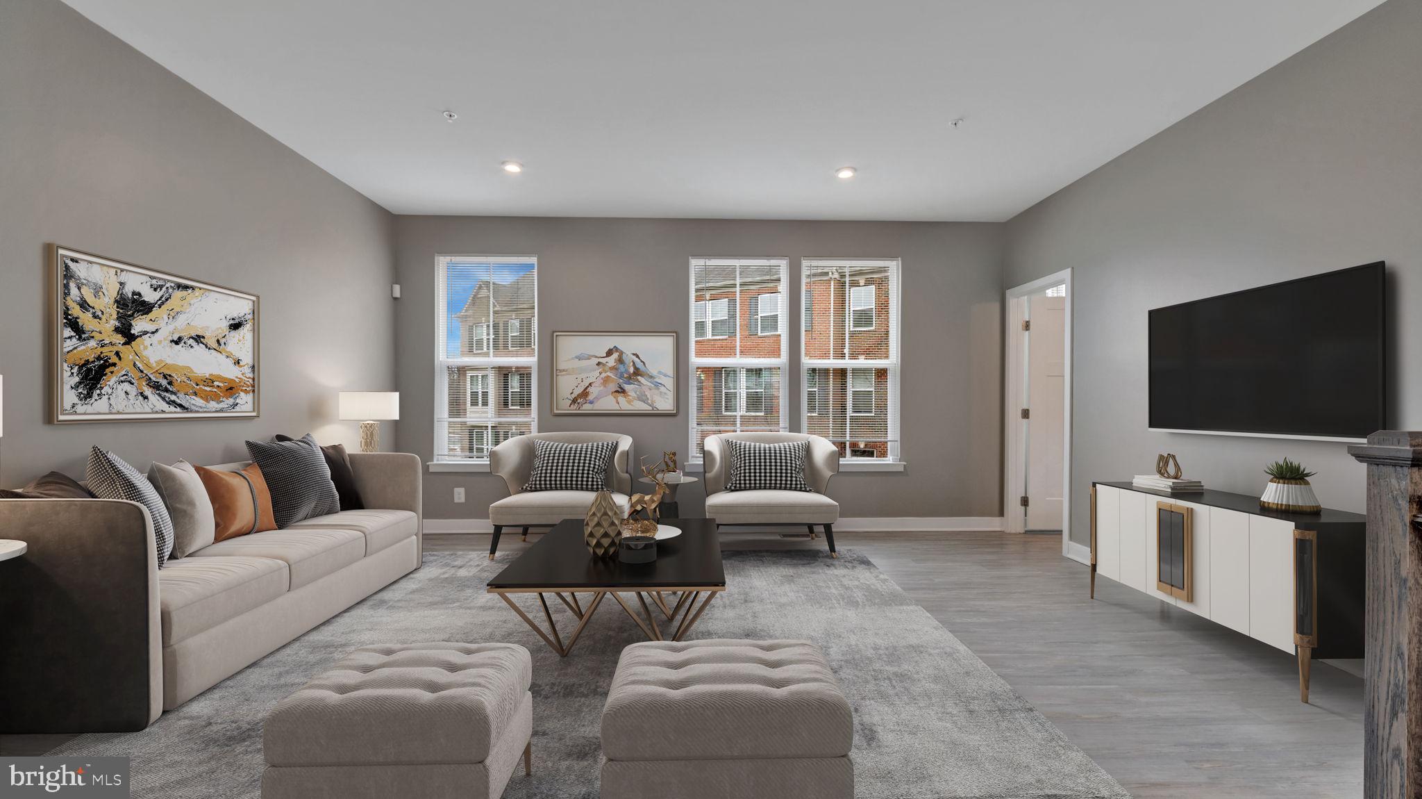 WESTCHESTER SQUARE - Residential