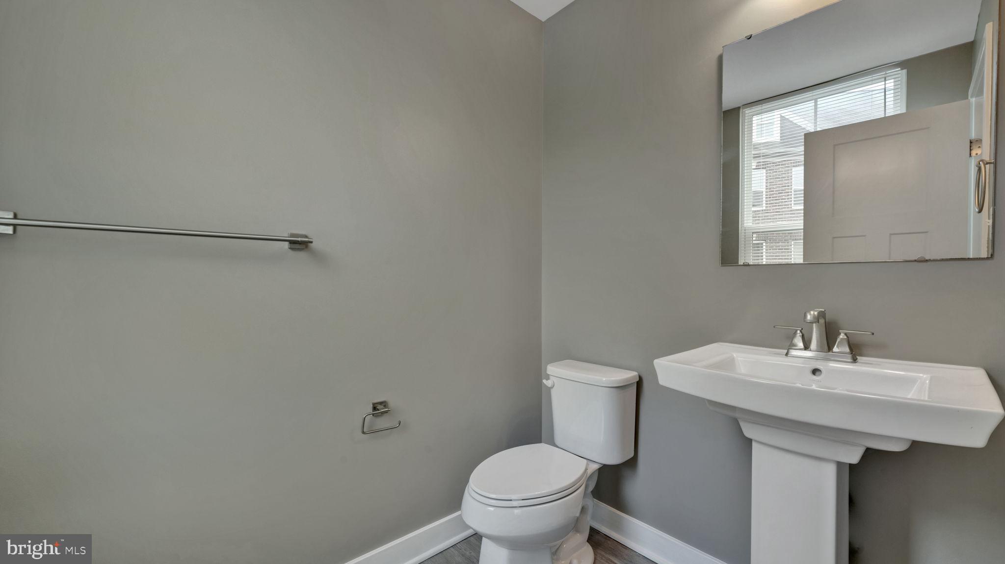 WESTCHESTER SQUARE - Residential