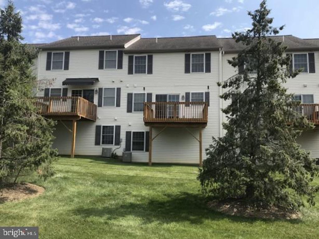 Photo of 103 Gentlemens Way, LANCASTER, PA 17603 (MLS # PALA2074888)