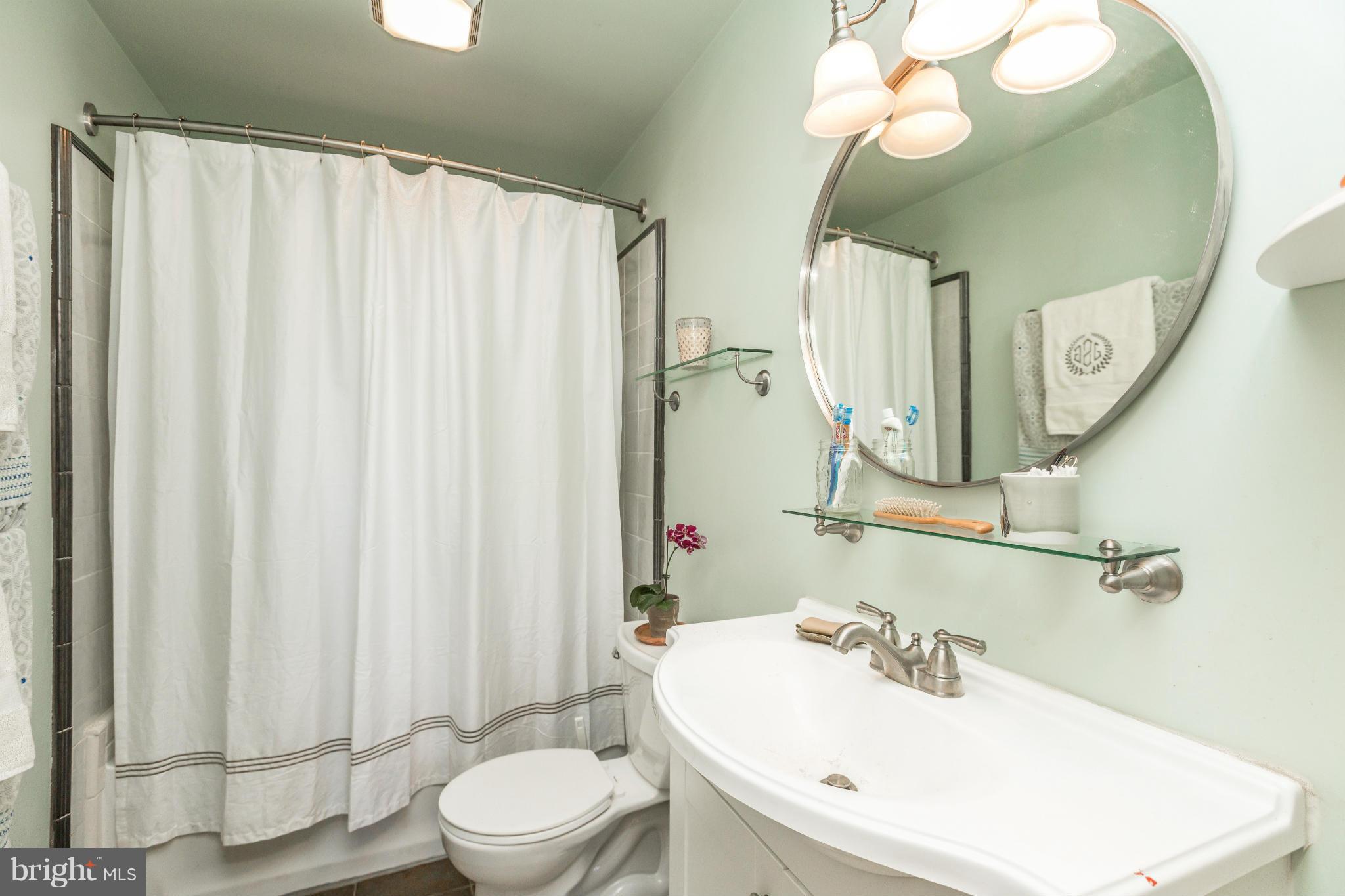 LAKE FALLS - Residential