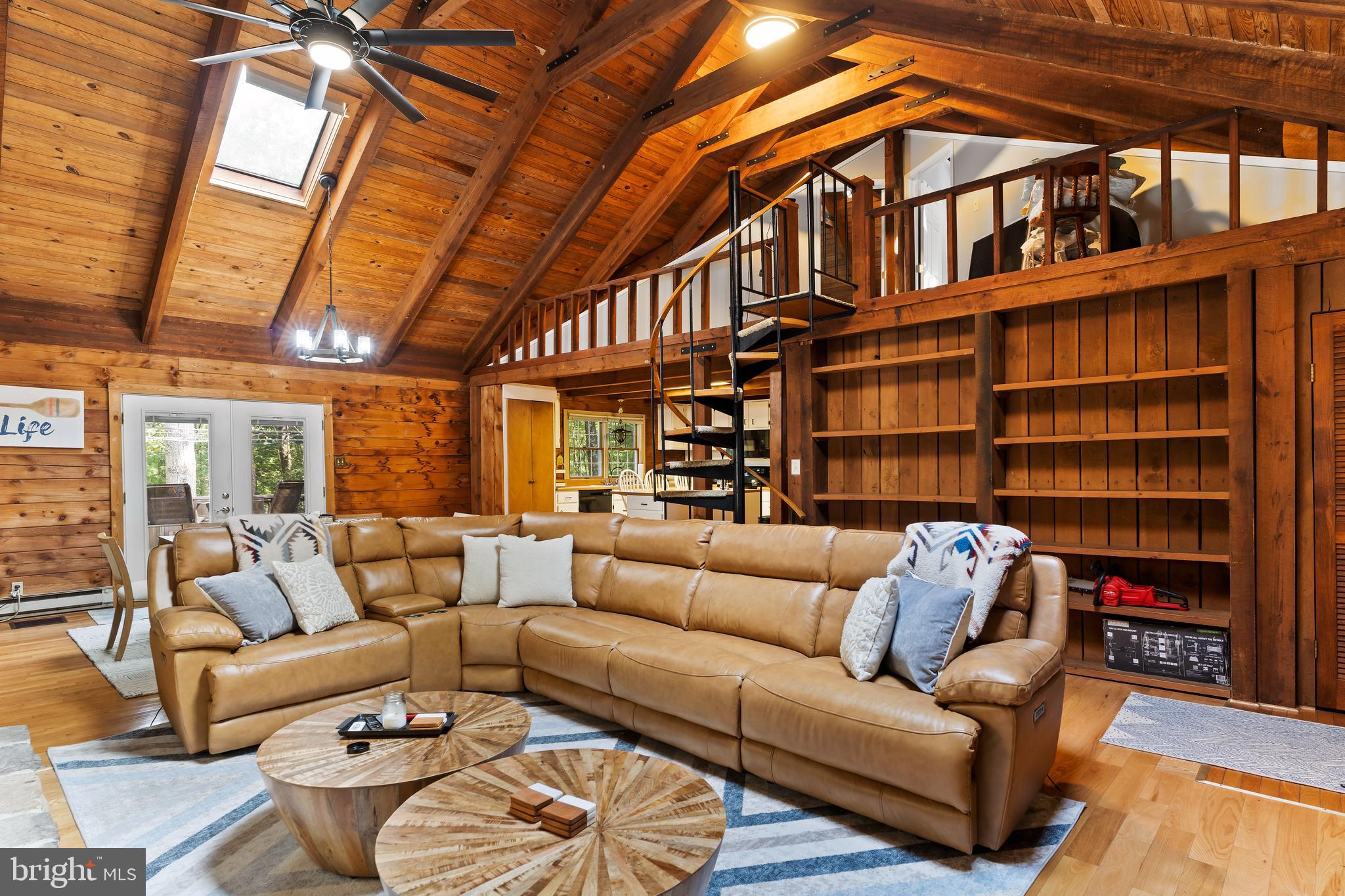 11644 CHESTER LANE