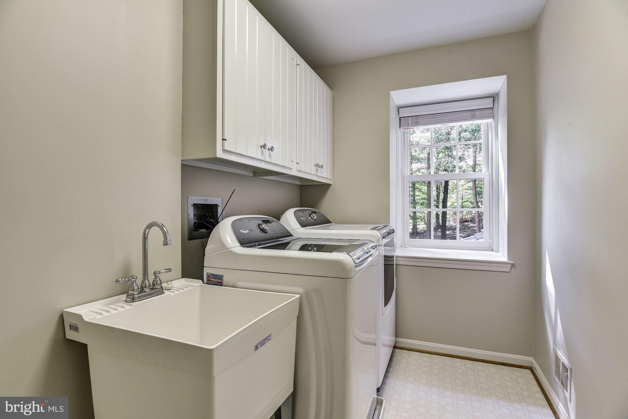 RIVER FALLS - Residential