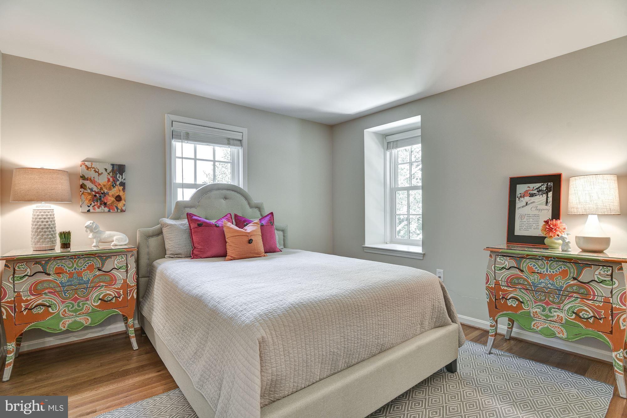 RIVER FALLS - Residential