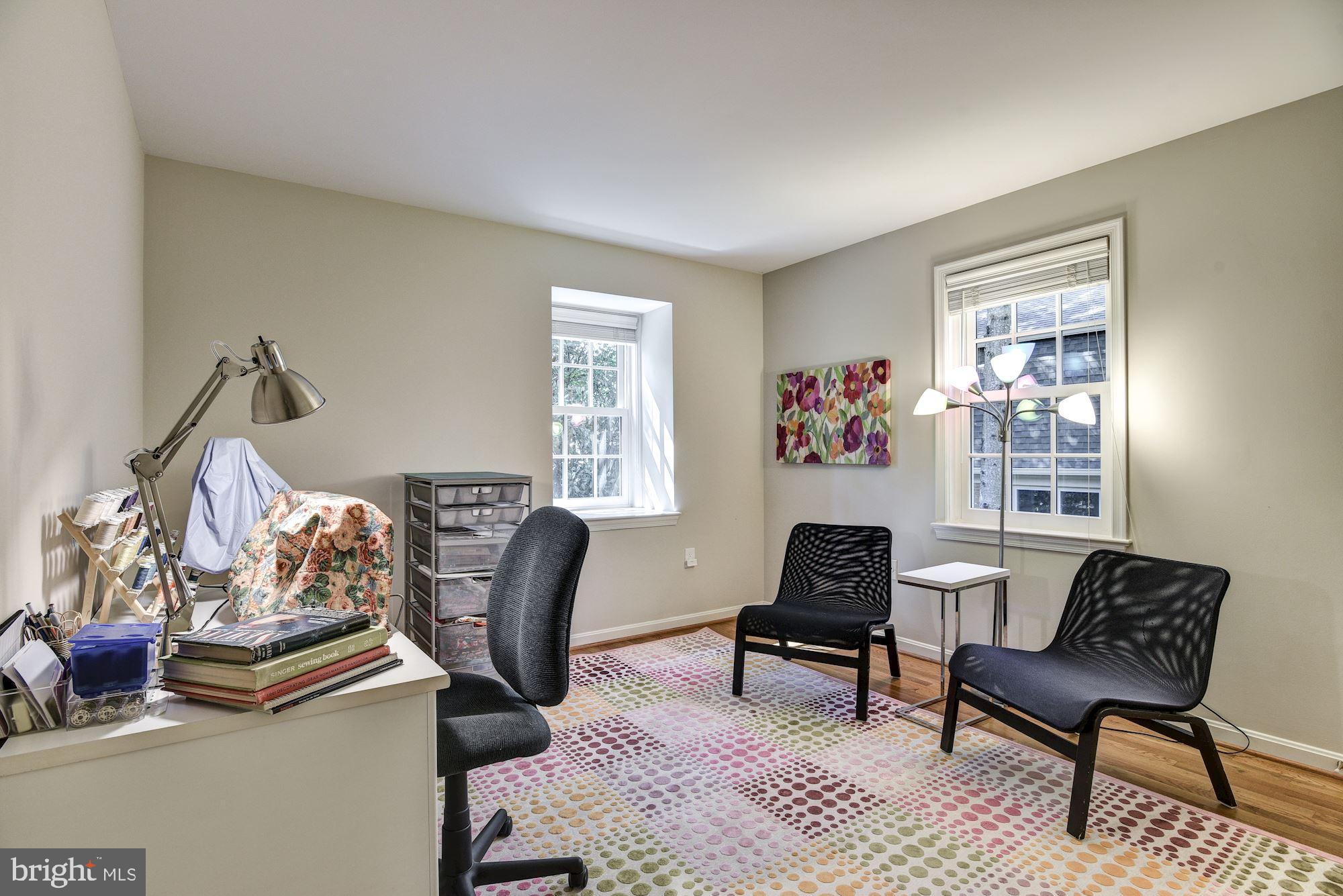 RIVER FALLS - Residential