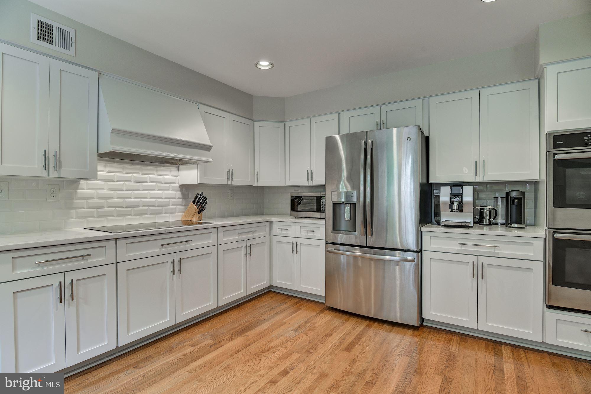 RIVER FALLS - Residential