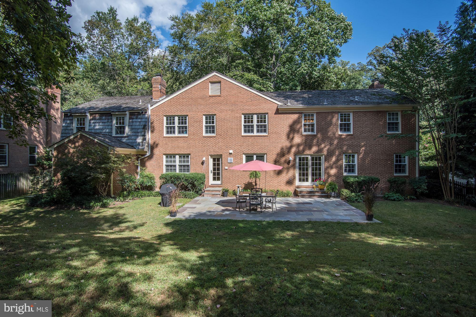 RIVER FALLS - Residential