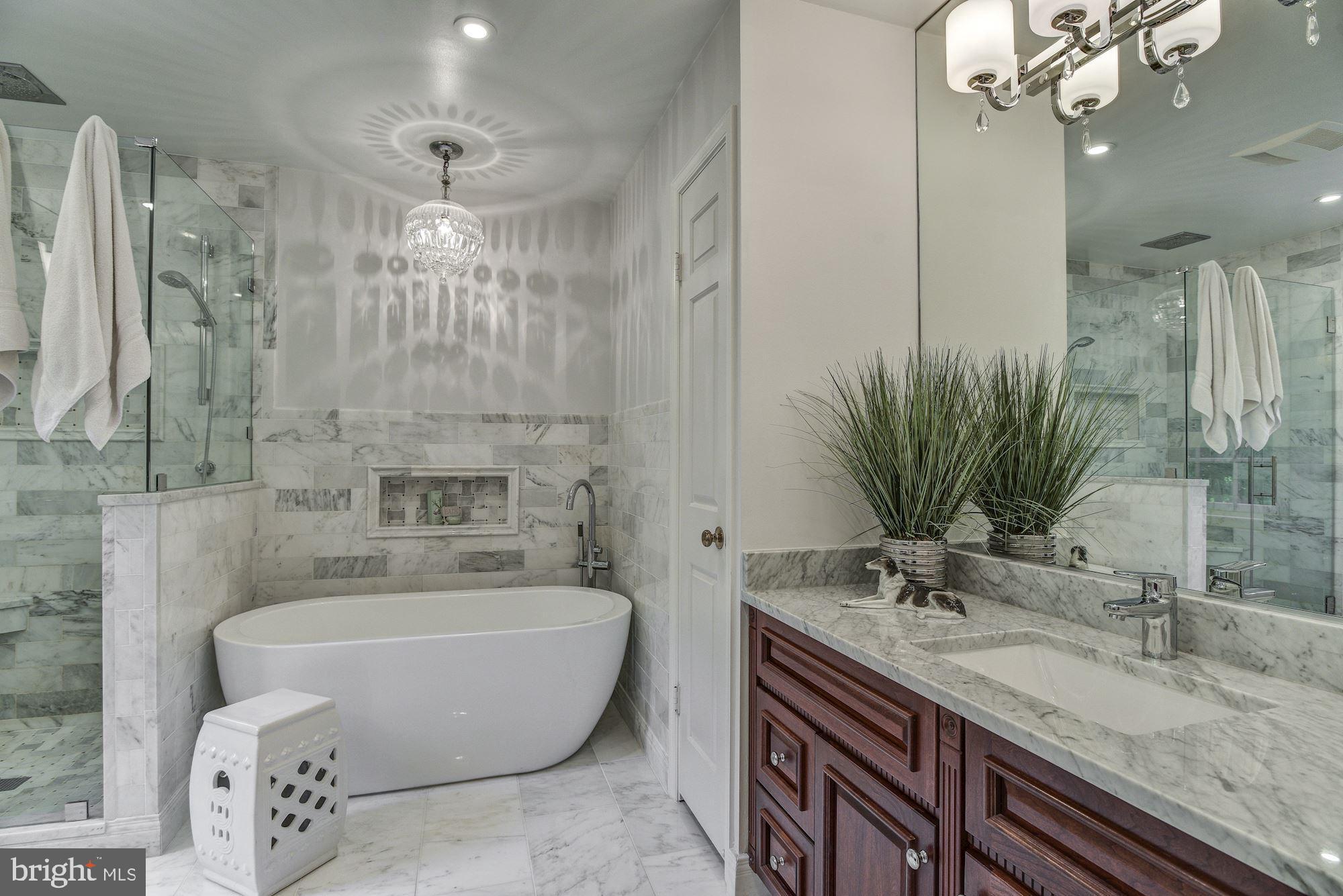 RIVER FALLS - Residential