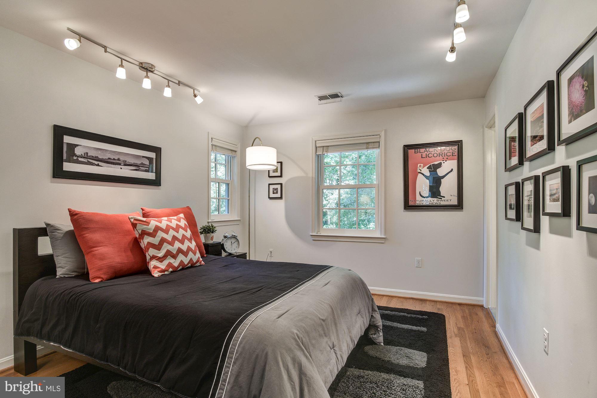 RIVER FALLS - Residential