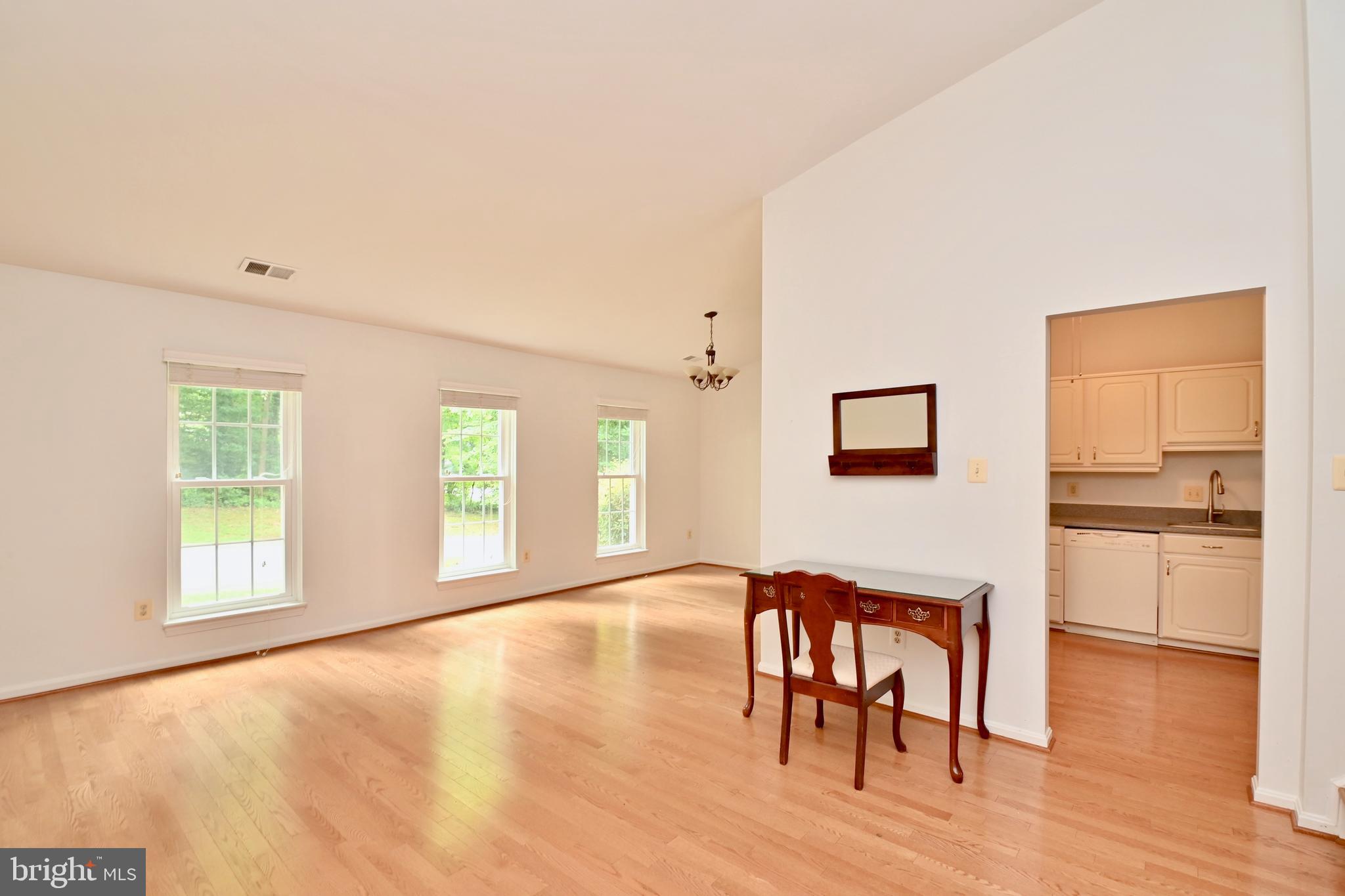 10048 WOOD SORRELS LANE