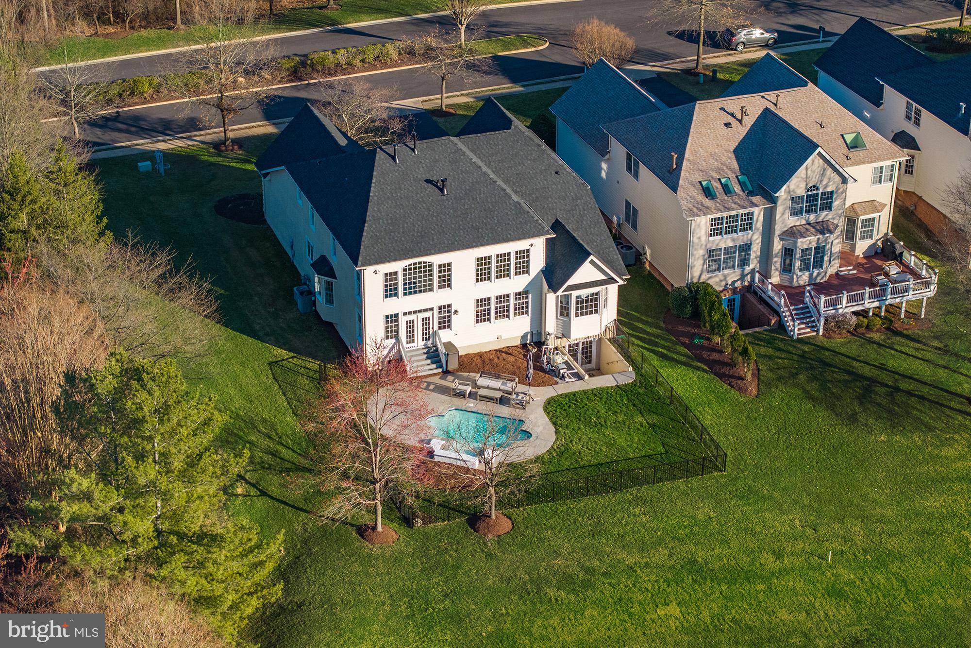 BELMONT COUNTRY CLUB - Residential