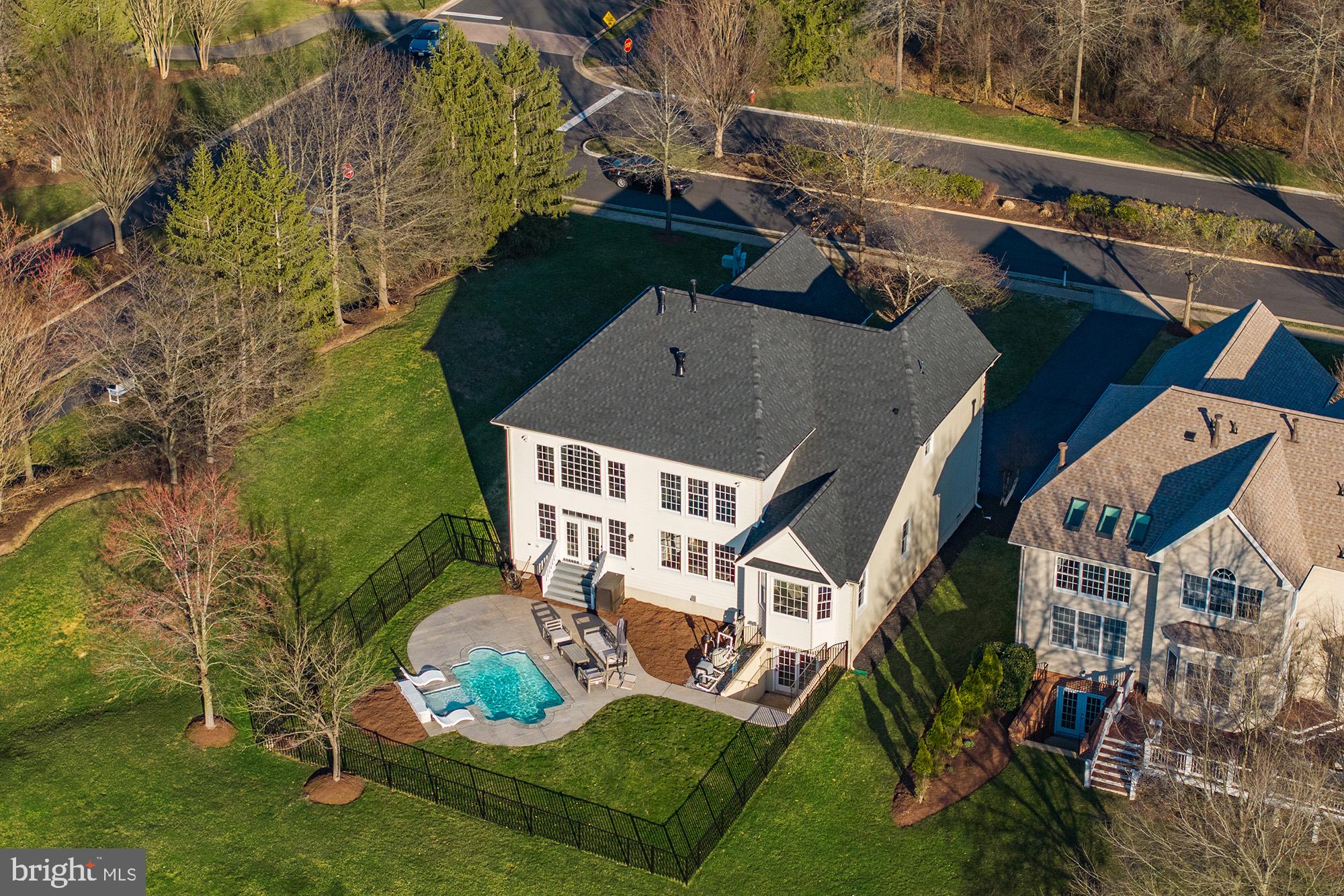 BELMONT COUNTRY CLUB - Residential