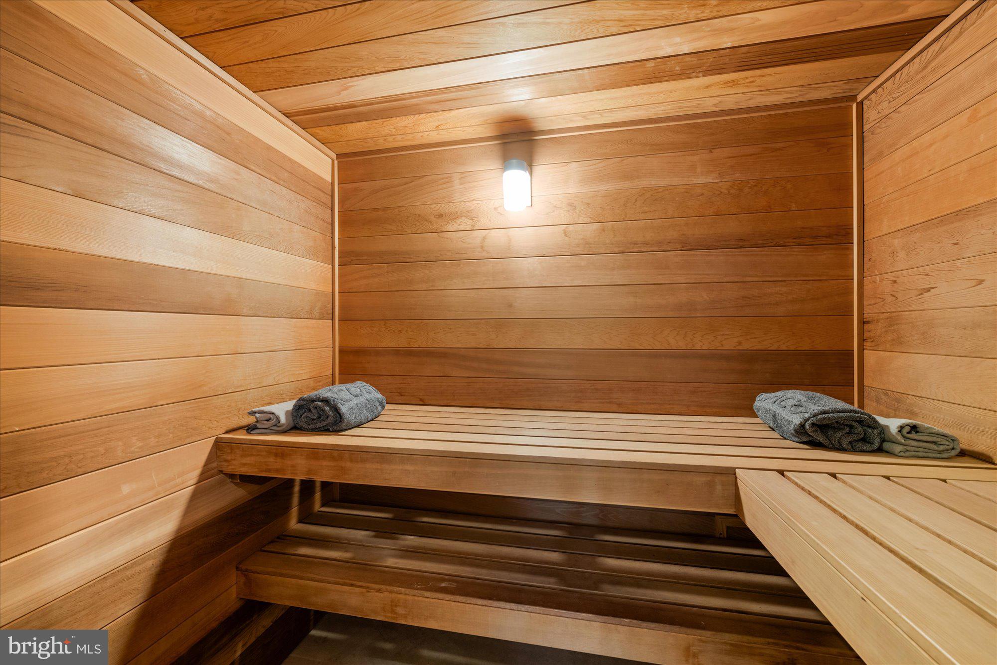 BELMONT COUNTRY CLUB - Residential